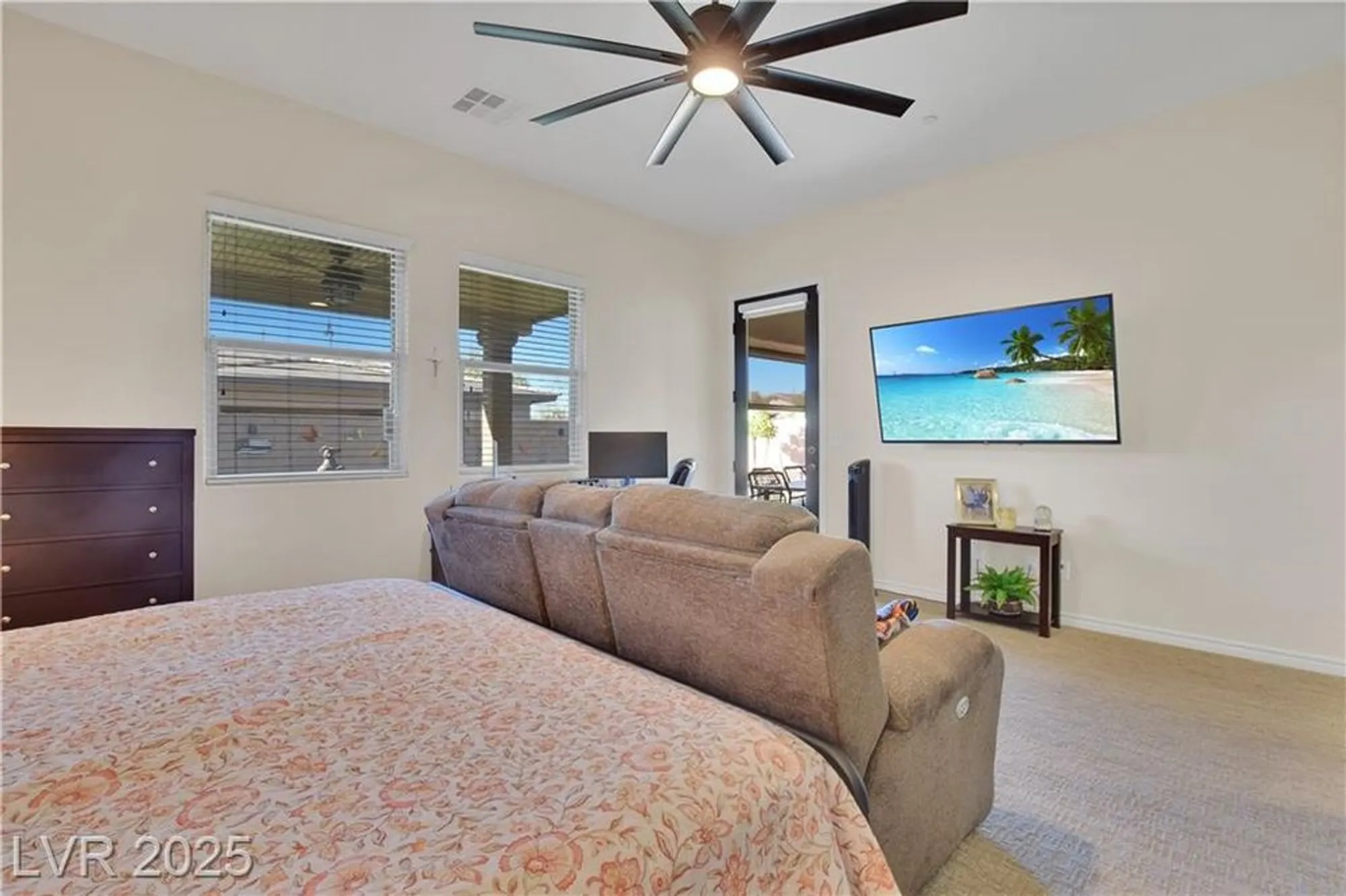 Property Slideshow image 18 of 30 | 677 look lively ct, Henderson, NV, 89011