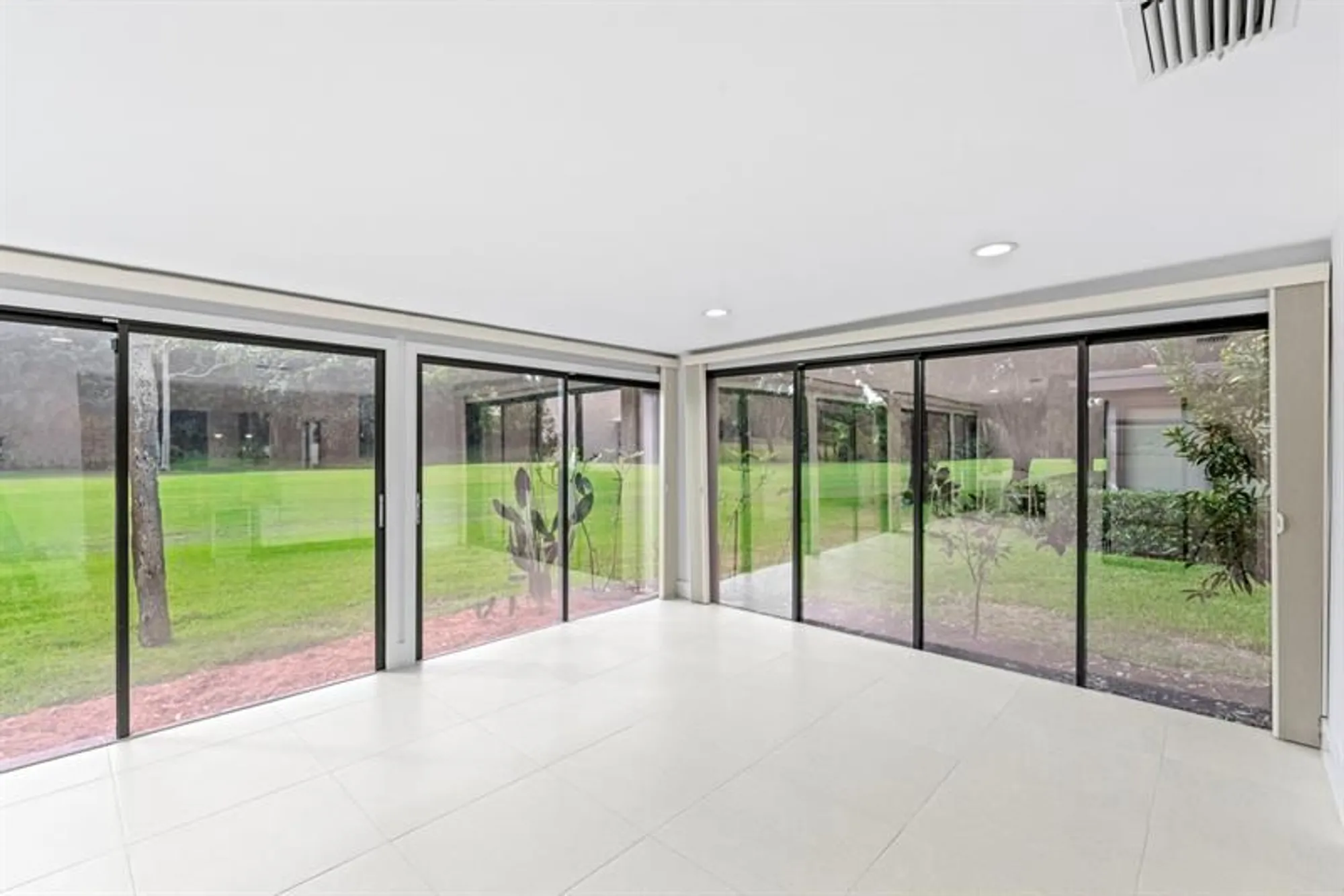 Property Slideshow image 43 of 48 | 8020 eastlake dr # 11a, Boca Raton, FL, 33433