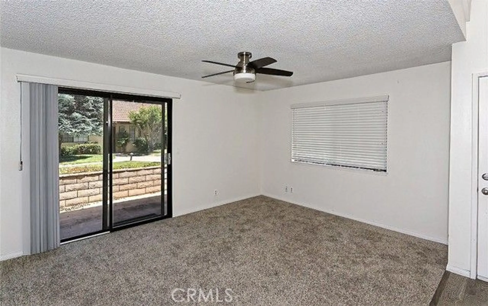 Property Slideshow image 5 of 19 | 19236 cottonwood dr, Apple Valley, CA, 92308