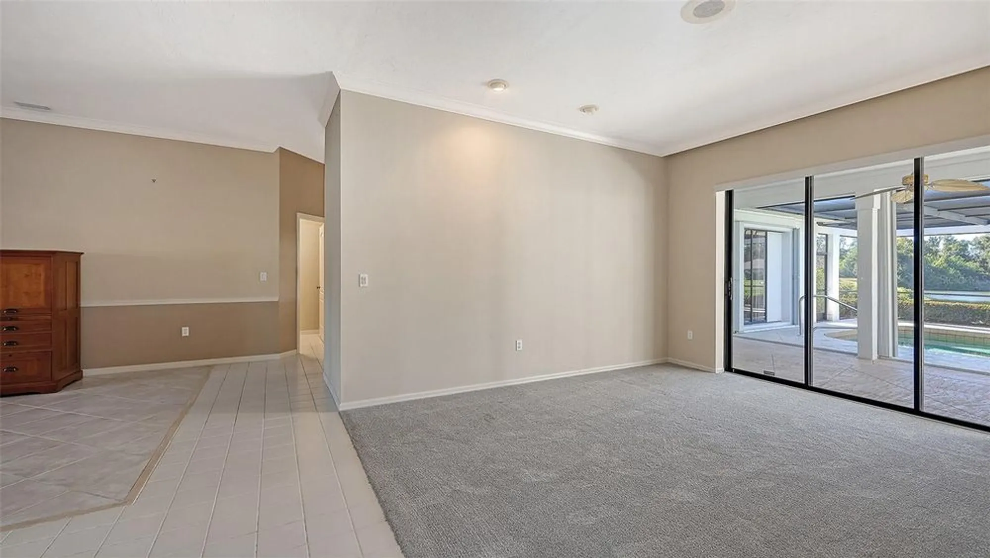 Property Slideshow image 8 of 60 | 8068 estates dr, Sarasota, FL, 34243