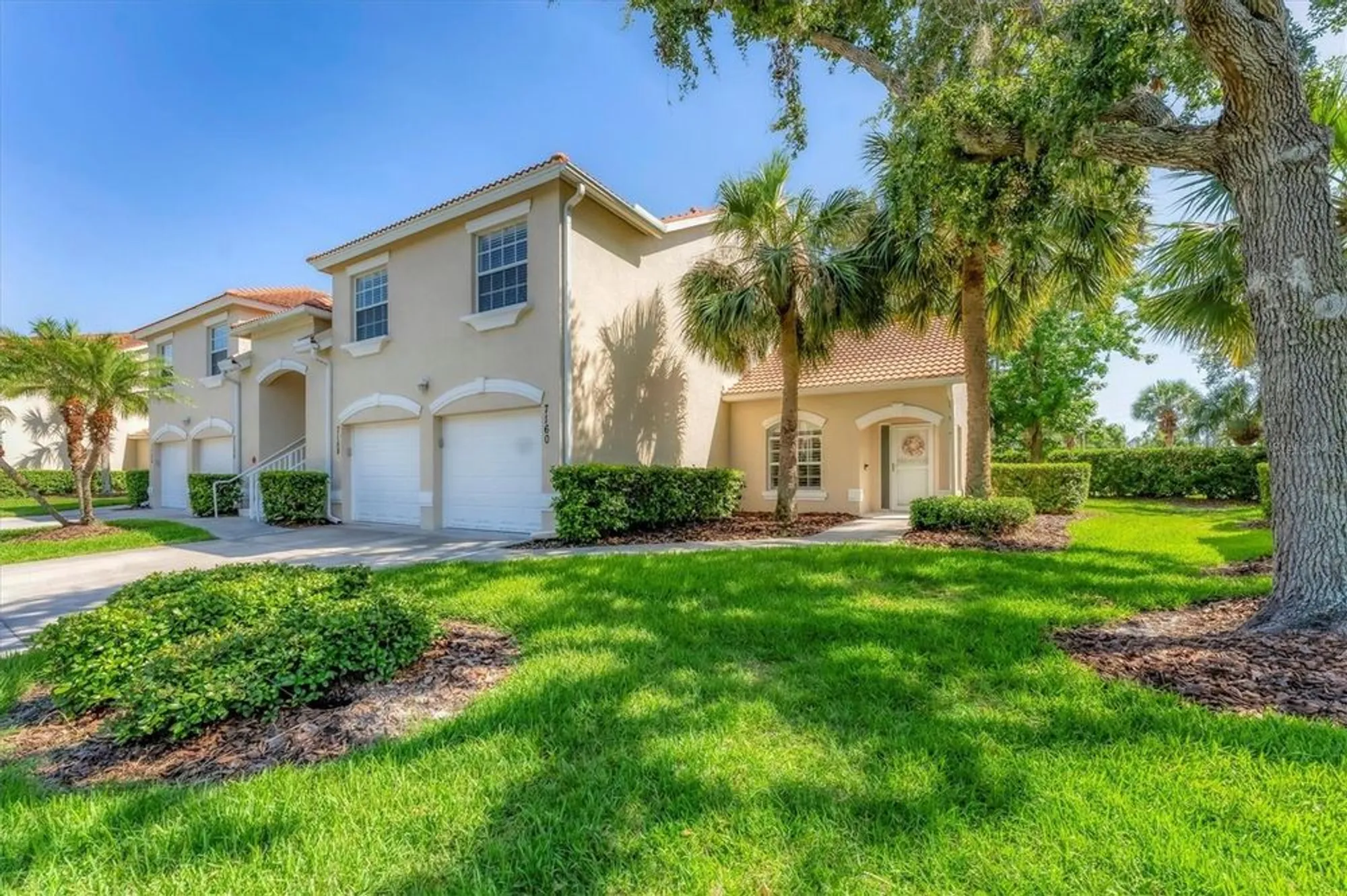 Property Slideshow image 1 of 60 | 7160 cedar hollow cir na, Bradenton, FL, 34203
