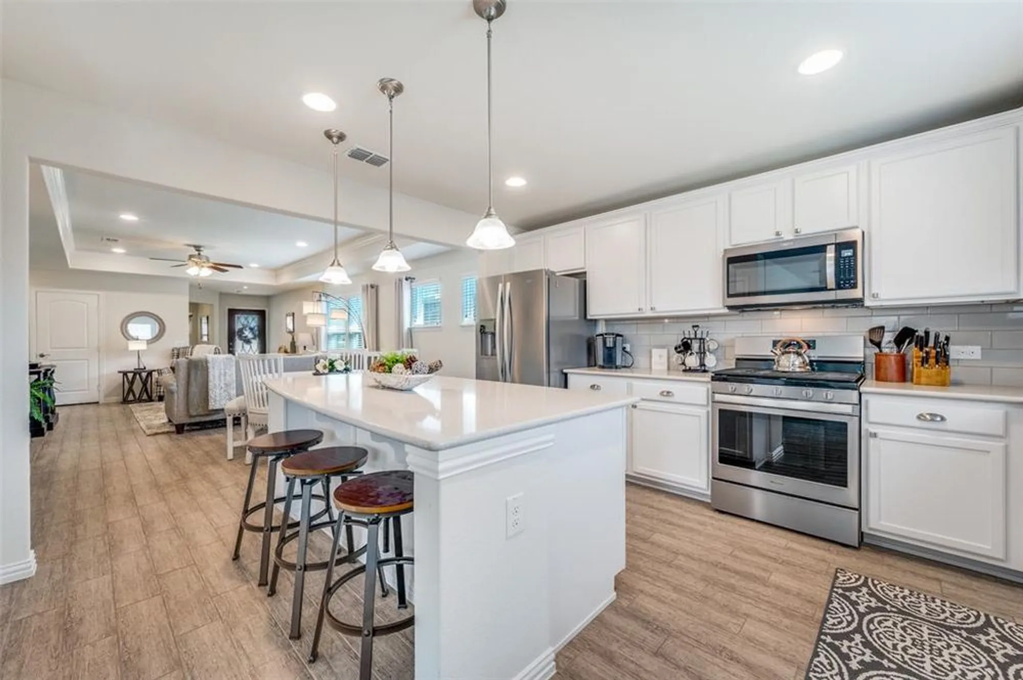 Property Slideshow image 9 of 29 | 8873 shore crest rd, Frisco, TX, 75036