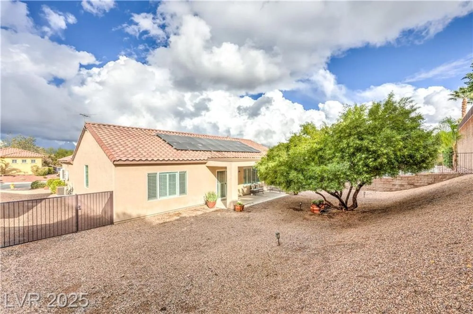 Property Slideshow image 27 of 40 | 2317 shorewood hills ave, Henderson, NV, 89052