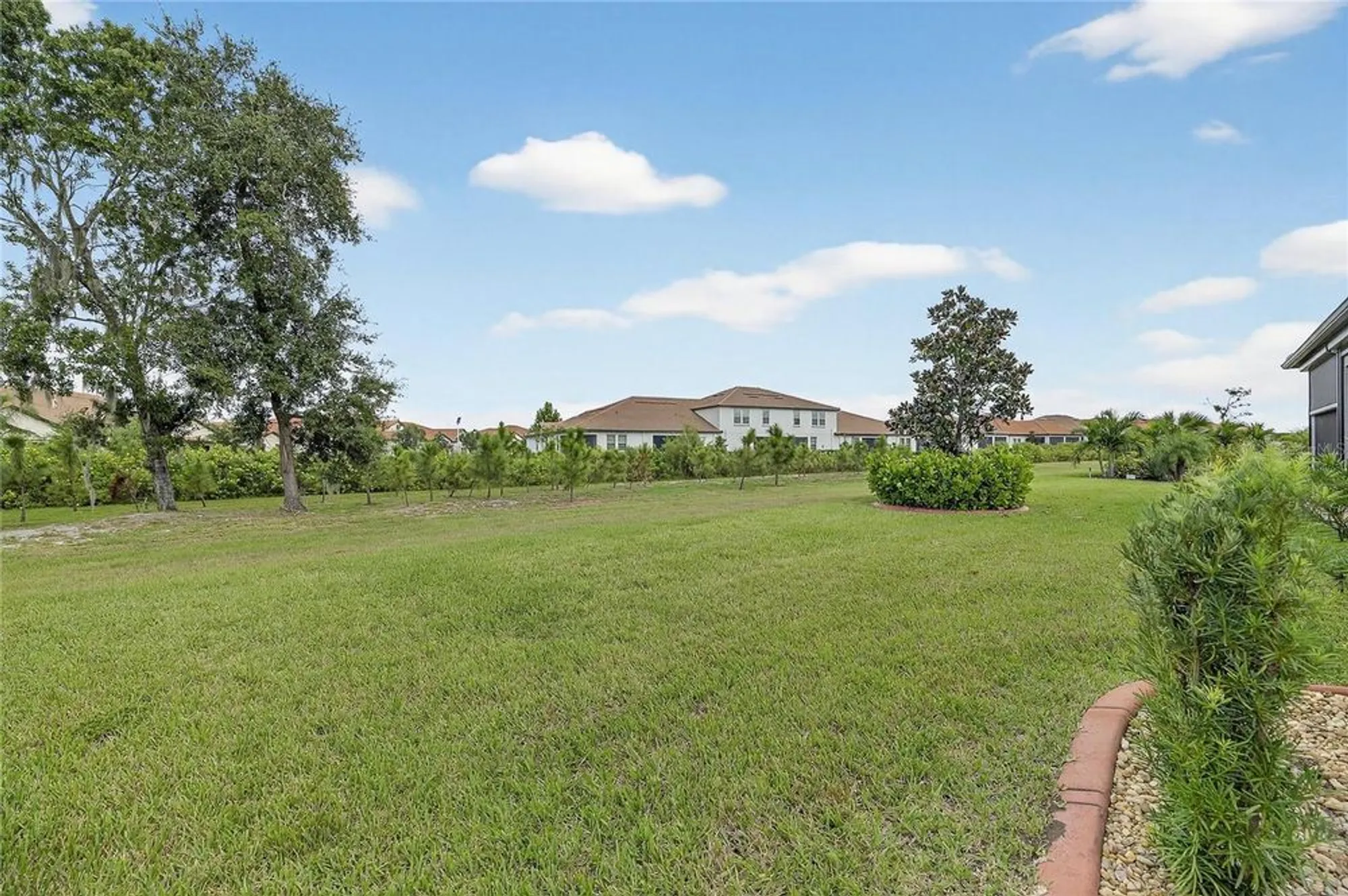Property Slideshow image 52 of 96 | 5319 windy grove dr, Wimauma, FL, 33598