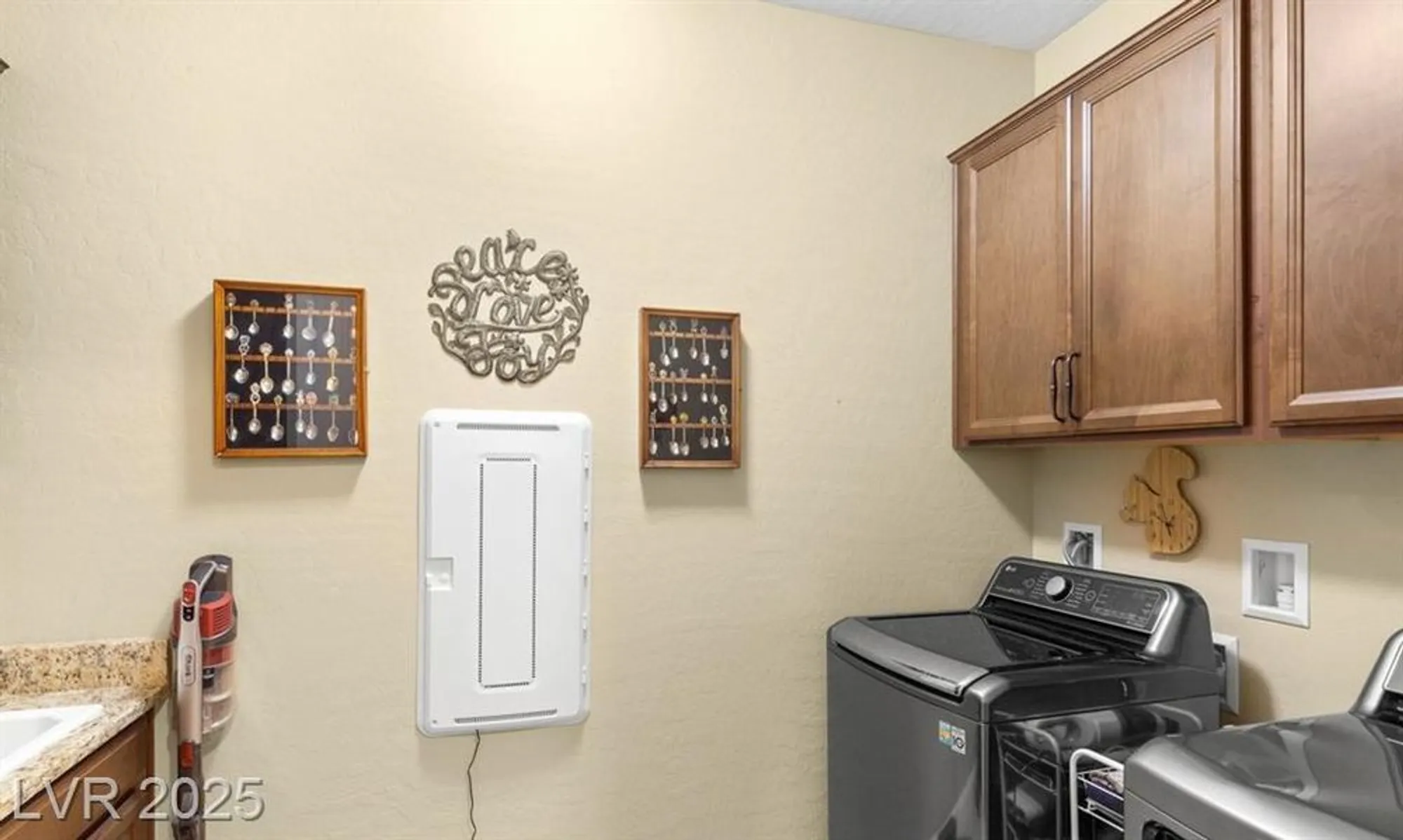 Property Slideshow image 23 of 64 | 1155 dreamcatcher blf, Mesquite, NV, 89034