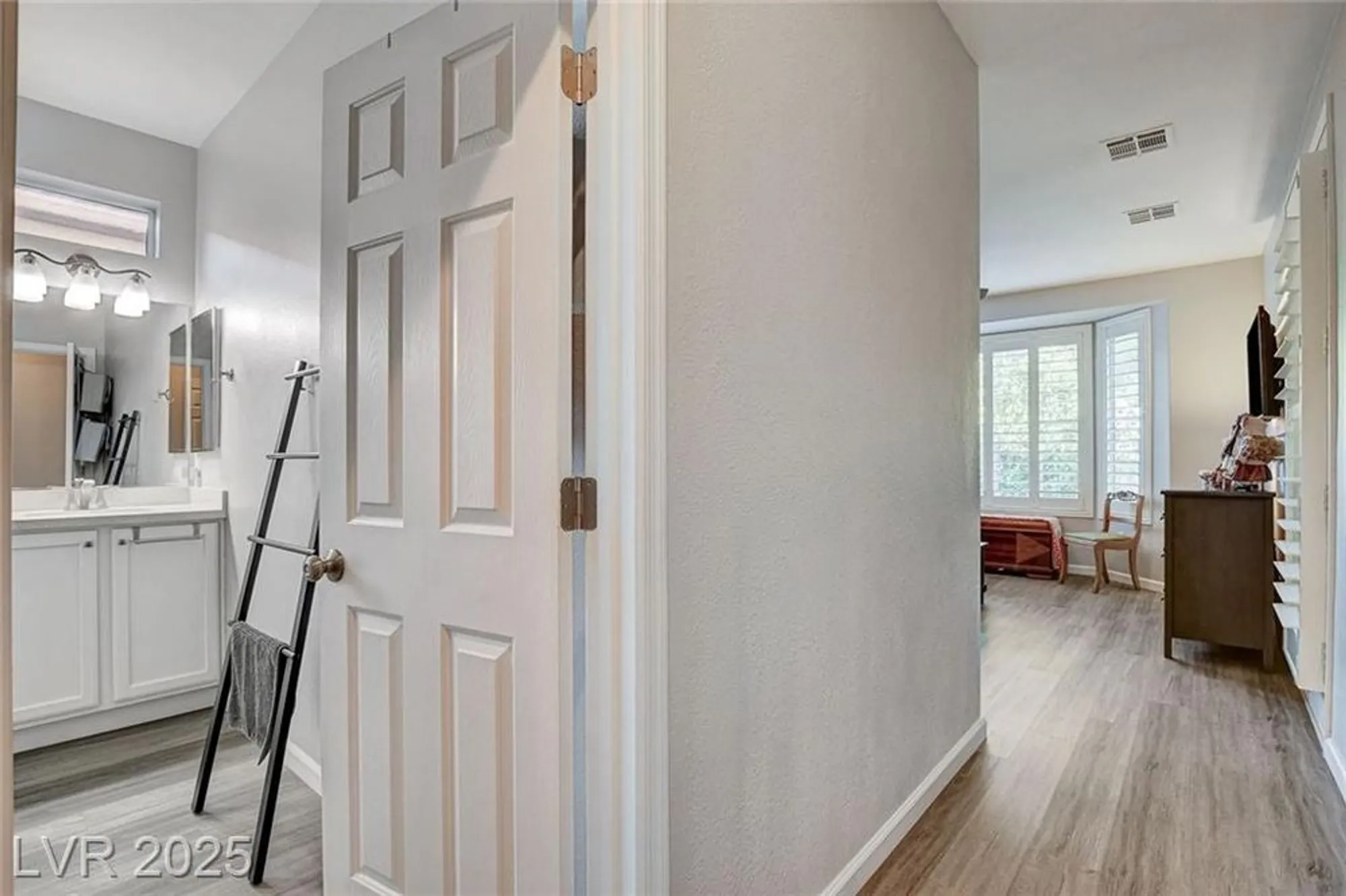 Property Slideshow image 21 of 54 | 10228 riva de destino ave, Las Vegas, NV, 89135