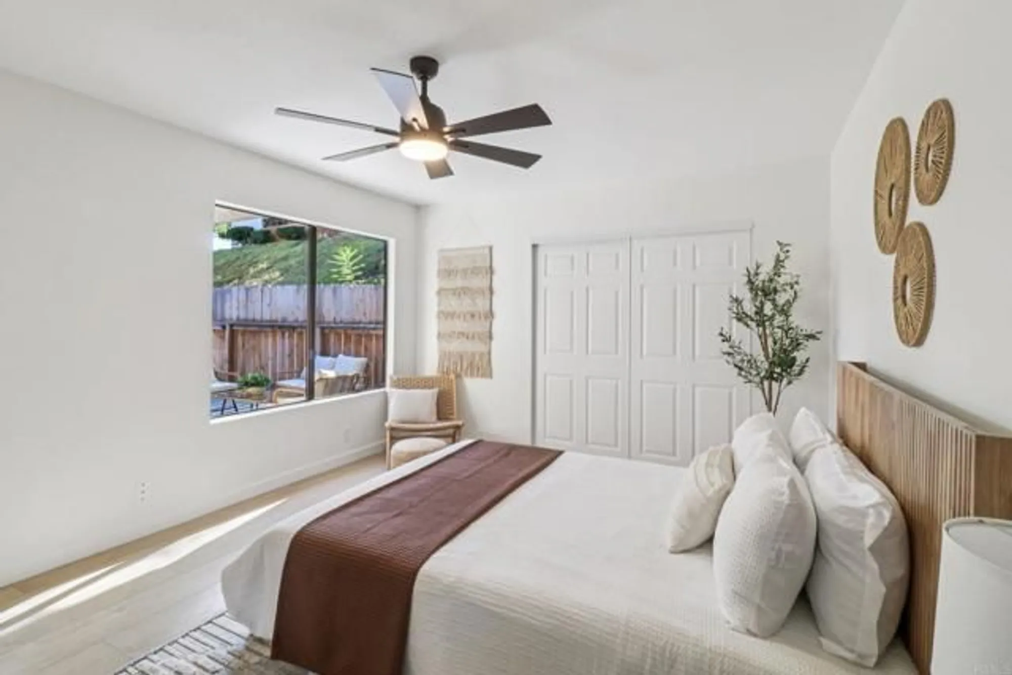 Property Slideshow image 15 of 36 | 737 nob cir, Vista, CA, 92084