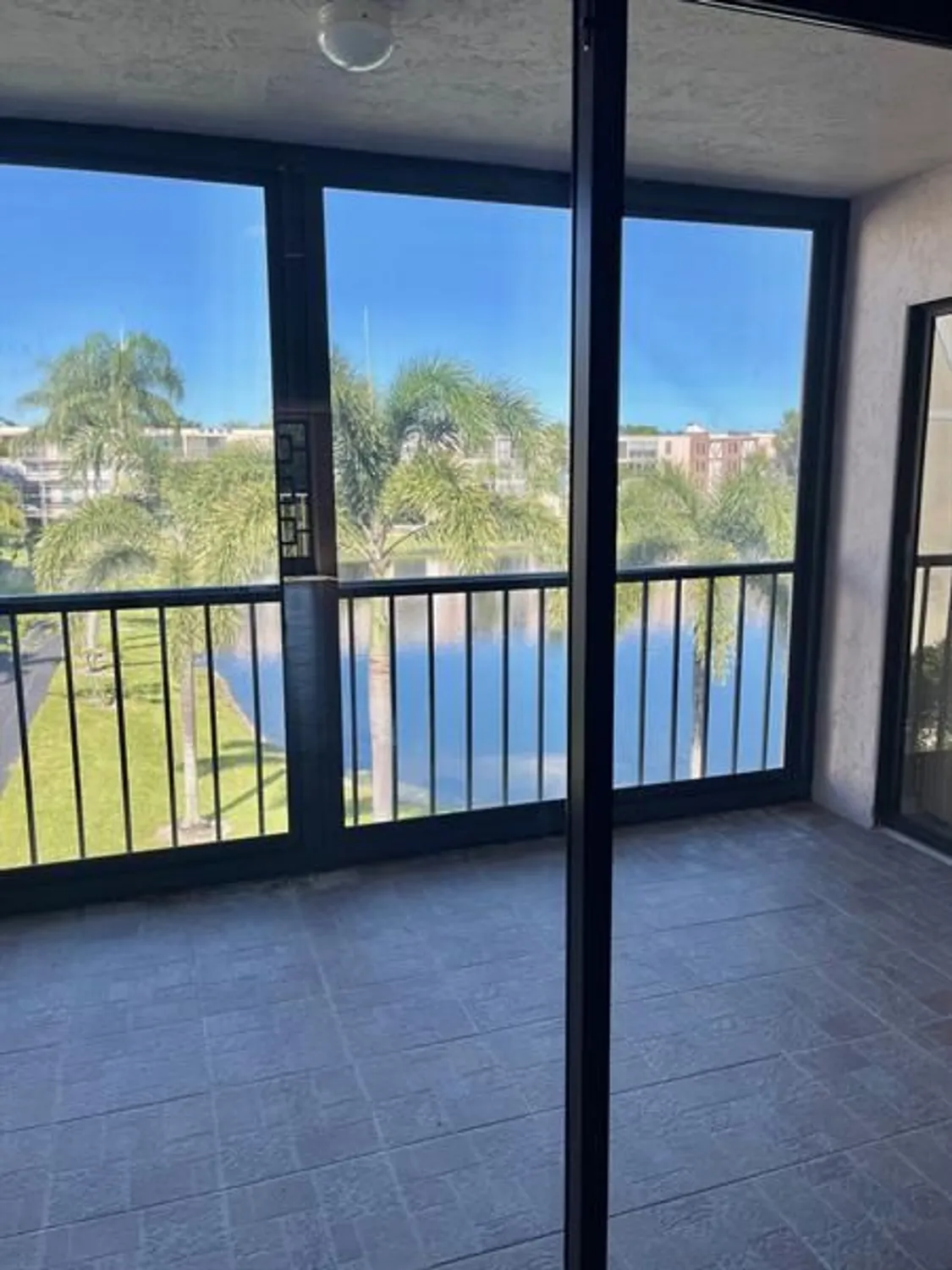 Property Slideshow image 11 of 71 | 7351 kinghurst dr 302, Delray Beach, FL, 33446