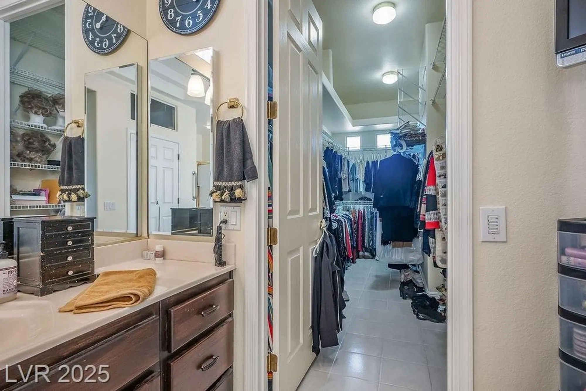 Property Slideshow image 26 of 99 | 10712 button willow dr, Las Vegas, NV, 89134