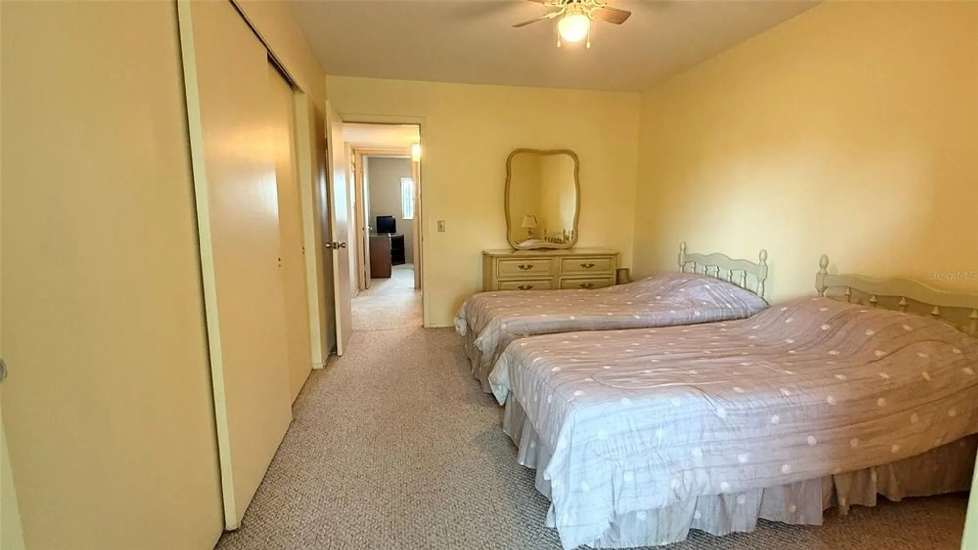 Property Slideshow image 16 of 33 | 2460 canadian way 48, Clearwater, FL, 33763