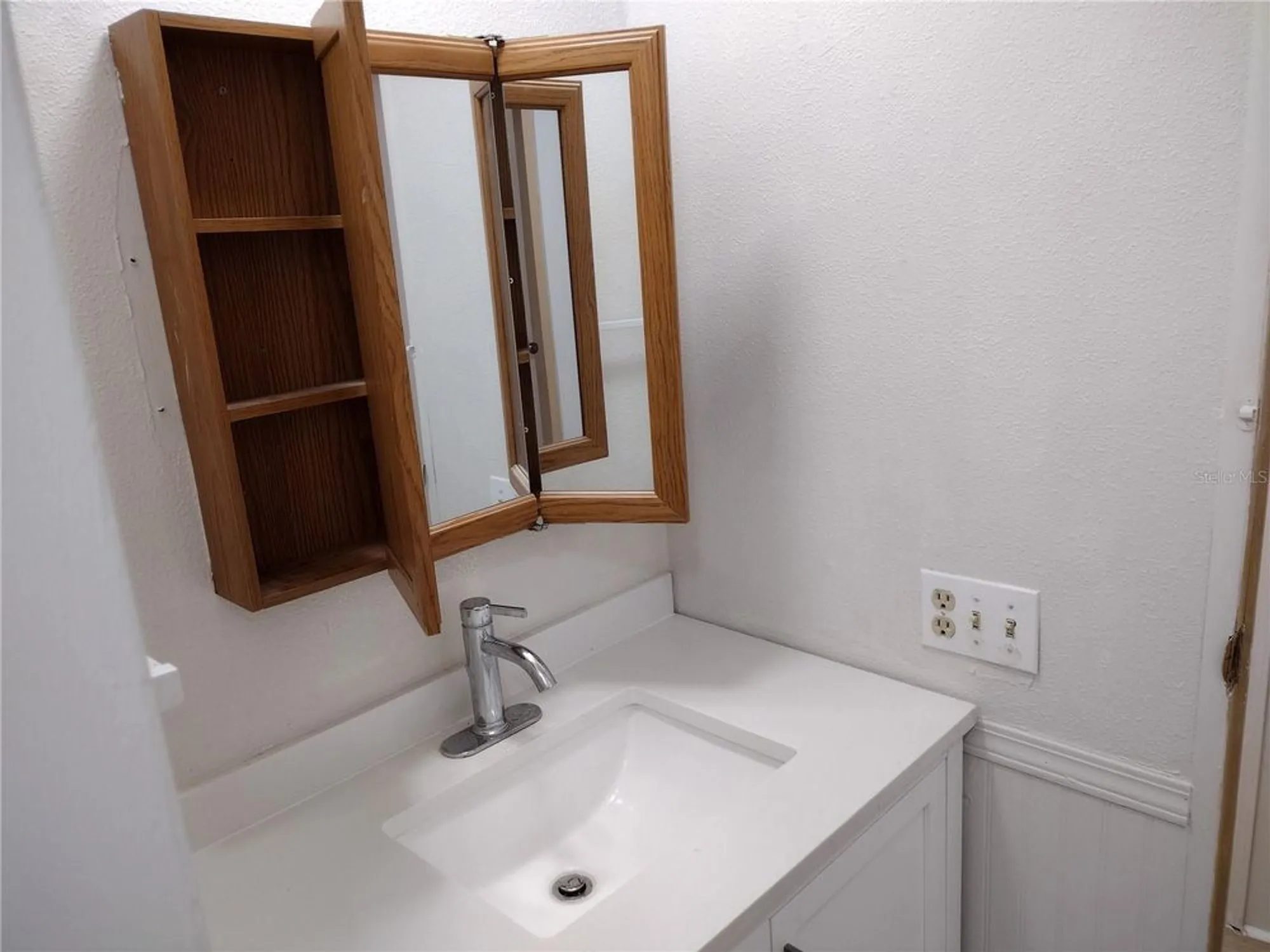 Property Slideshow image 15 of 22 | 925 beechwood ave, Lady Lake, FL, 32159