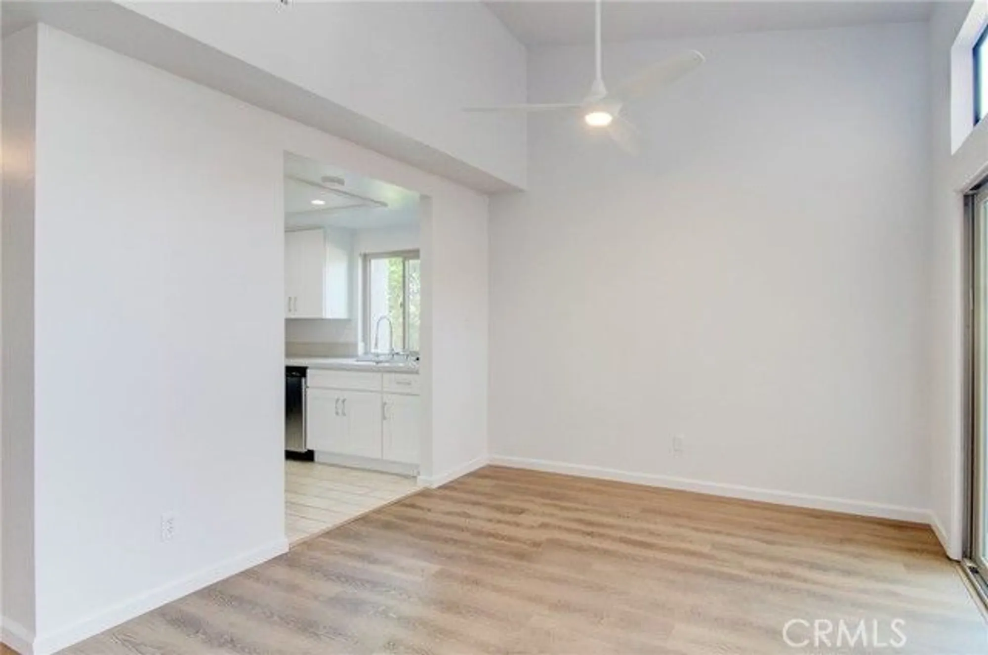 Property Slideshow image 6 of 24 | 8566 larkhall cir 809d, Huntington Beach, CA, 92646