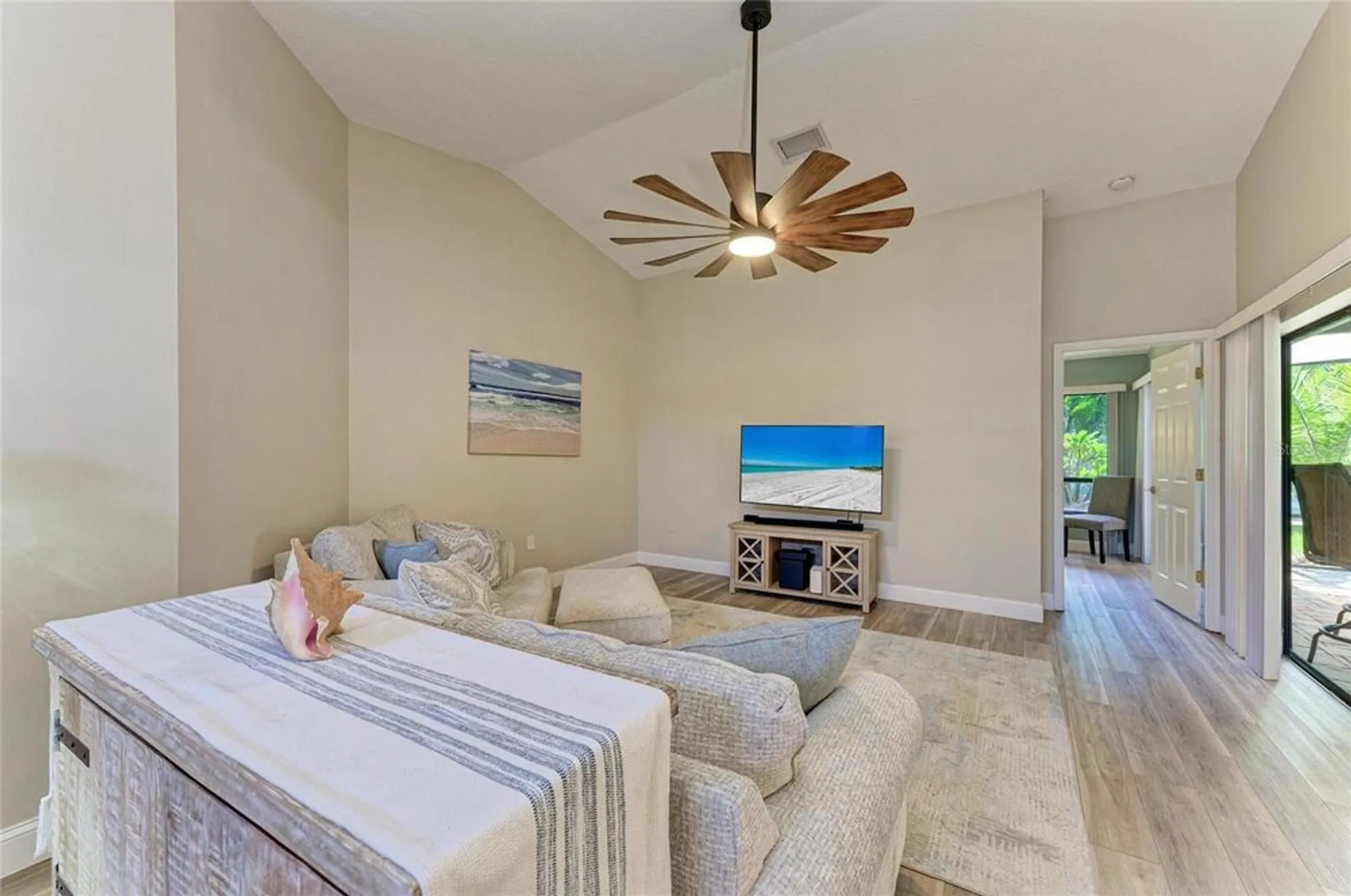 Property Slideshow image 7 of 50 | 7865 pine trace dr, Sarasota, FL, 34243