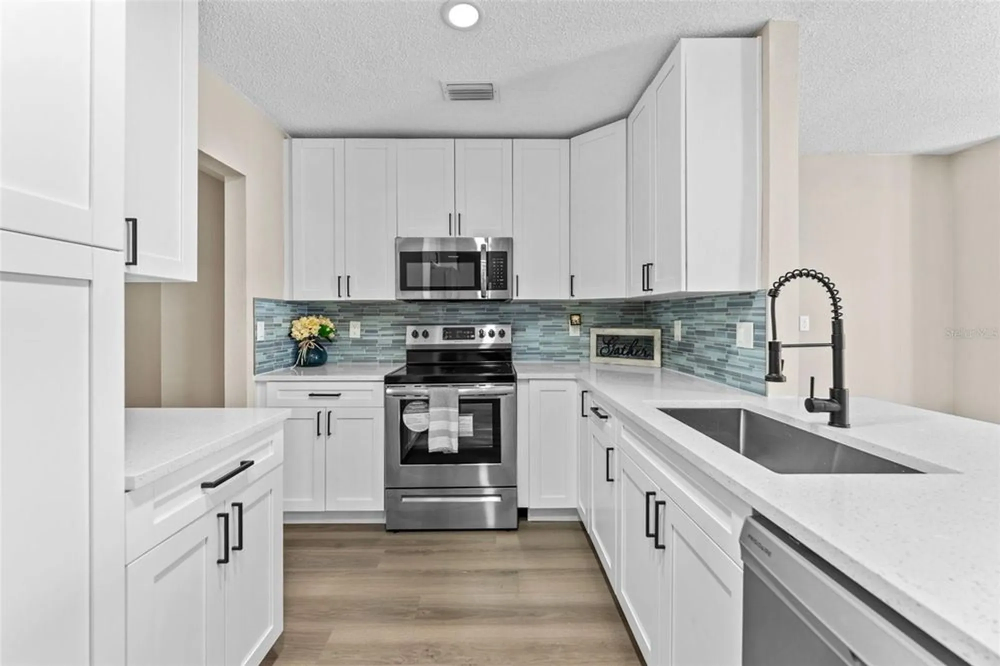 Property Slideshow image 11 of 31 | 636 fort duquesna dr, Sun City Center, FL, 33573