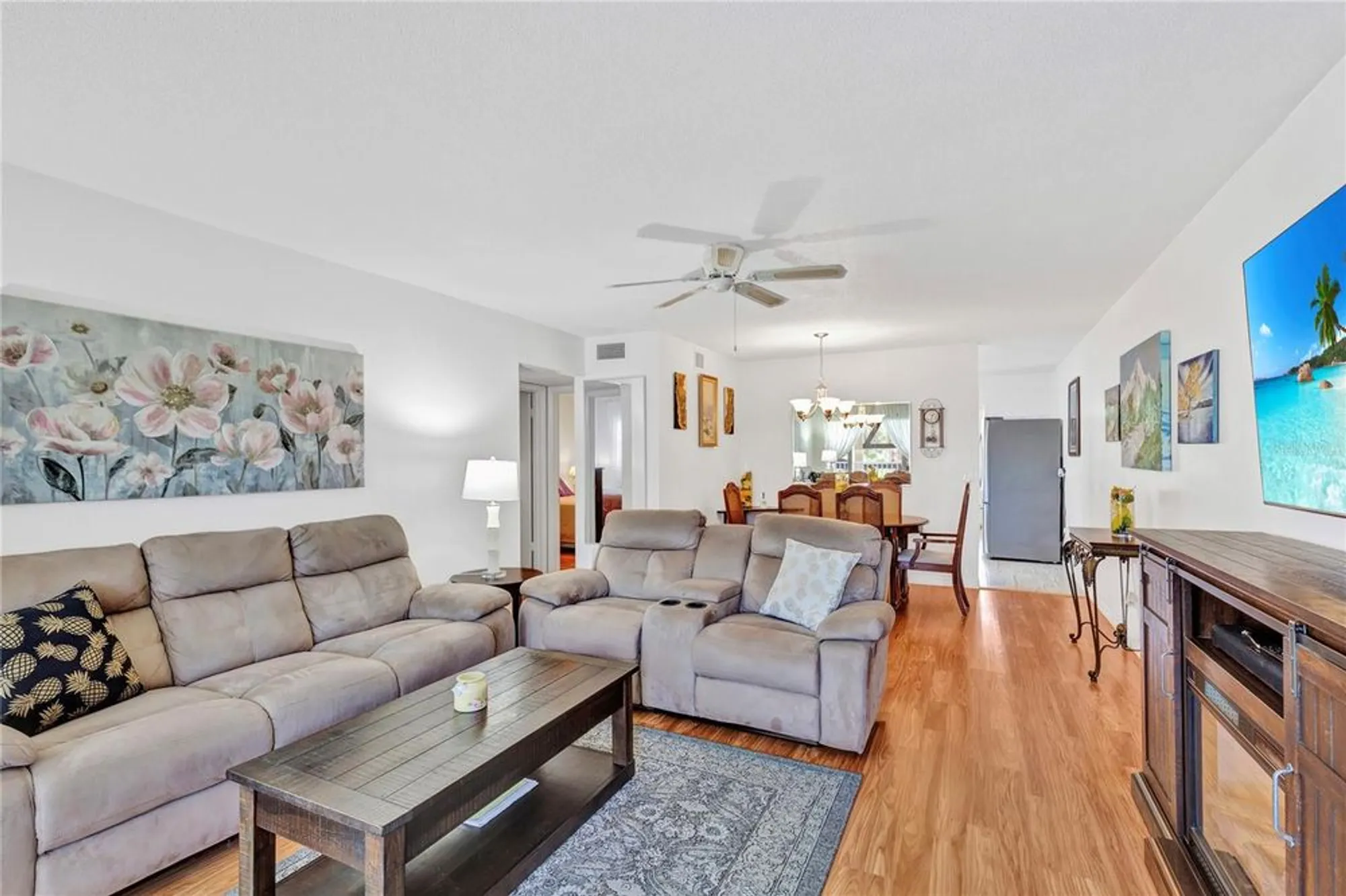Property Slideshow image 6 of 38 | 2463 brazilia dr apt 31, Clearwater, FL, 33763