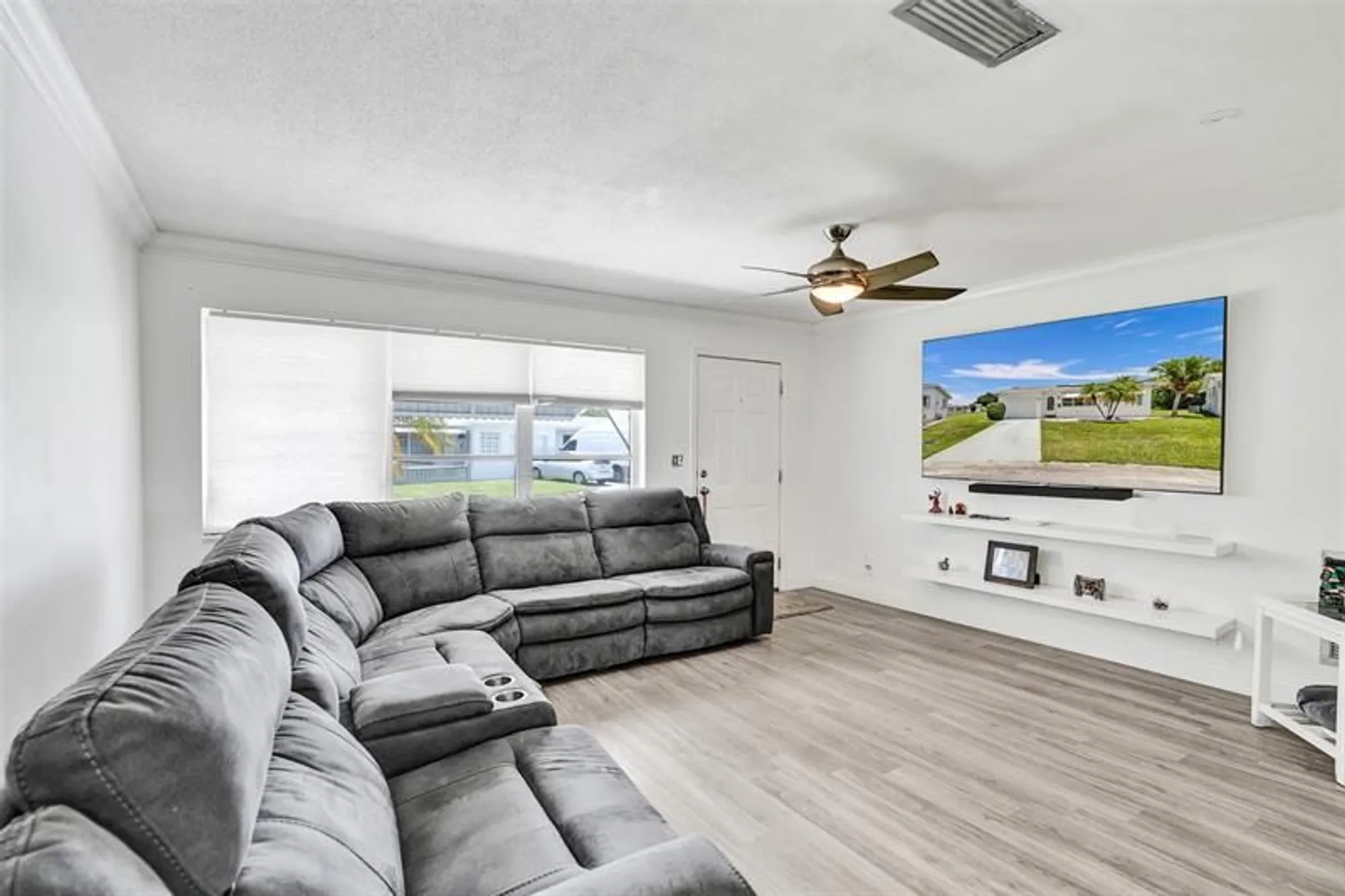 Property Slideshow image 9 of 17 | 6755 nw 15th st, Margate, FL, 33063