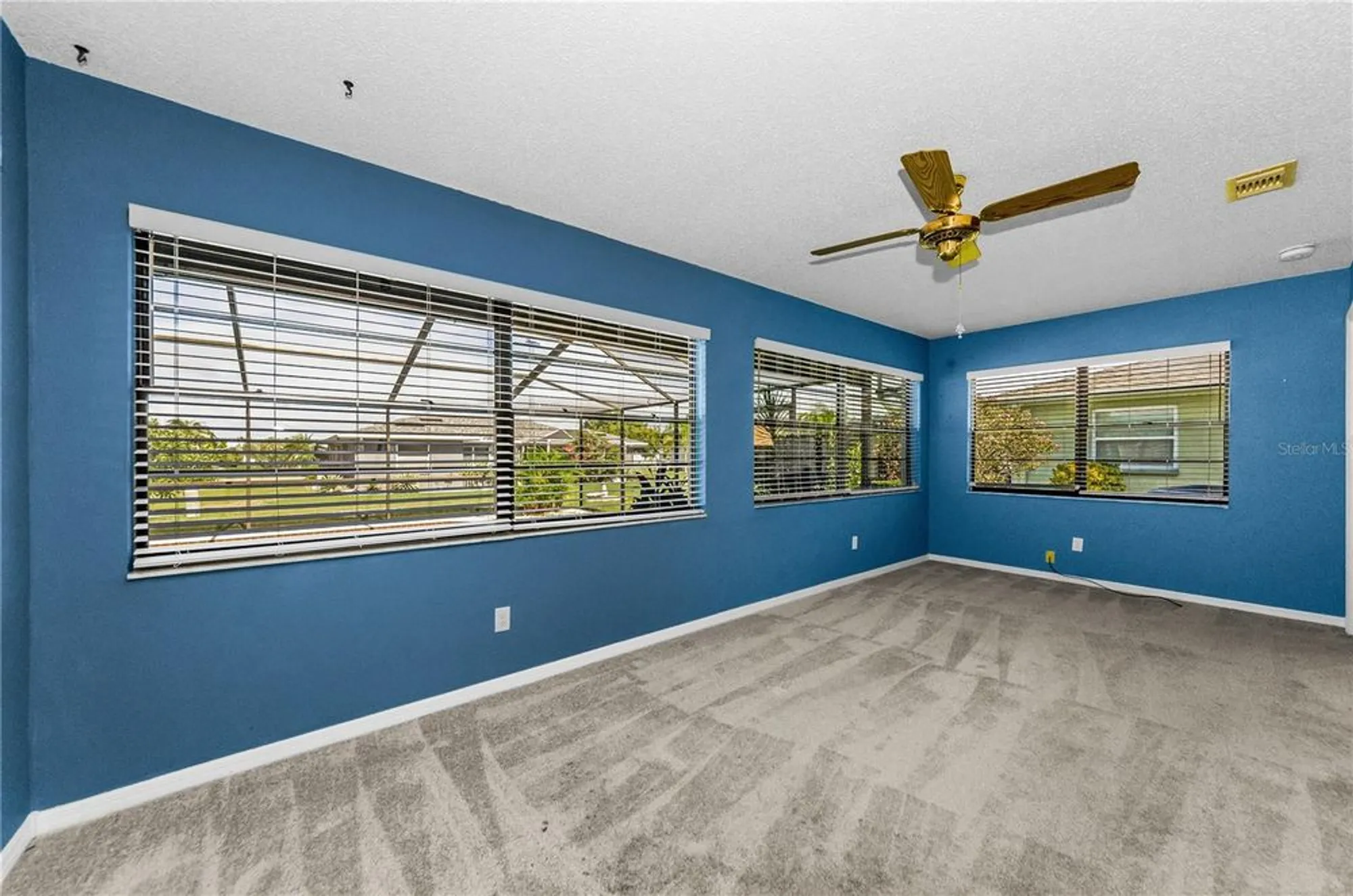 Property Slideshow image 12 of 65 | 675 fort duquesna dr, Sun City Center, FL, 33573