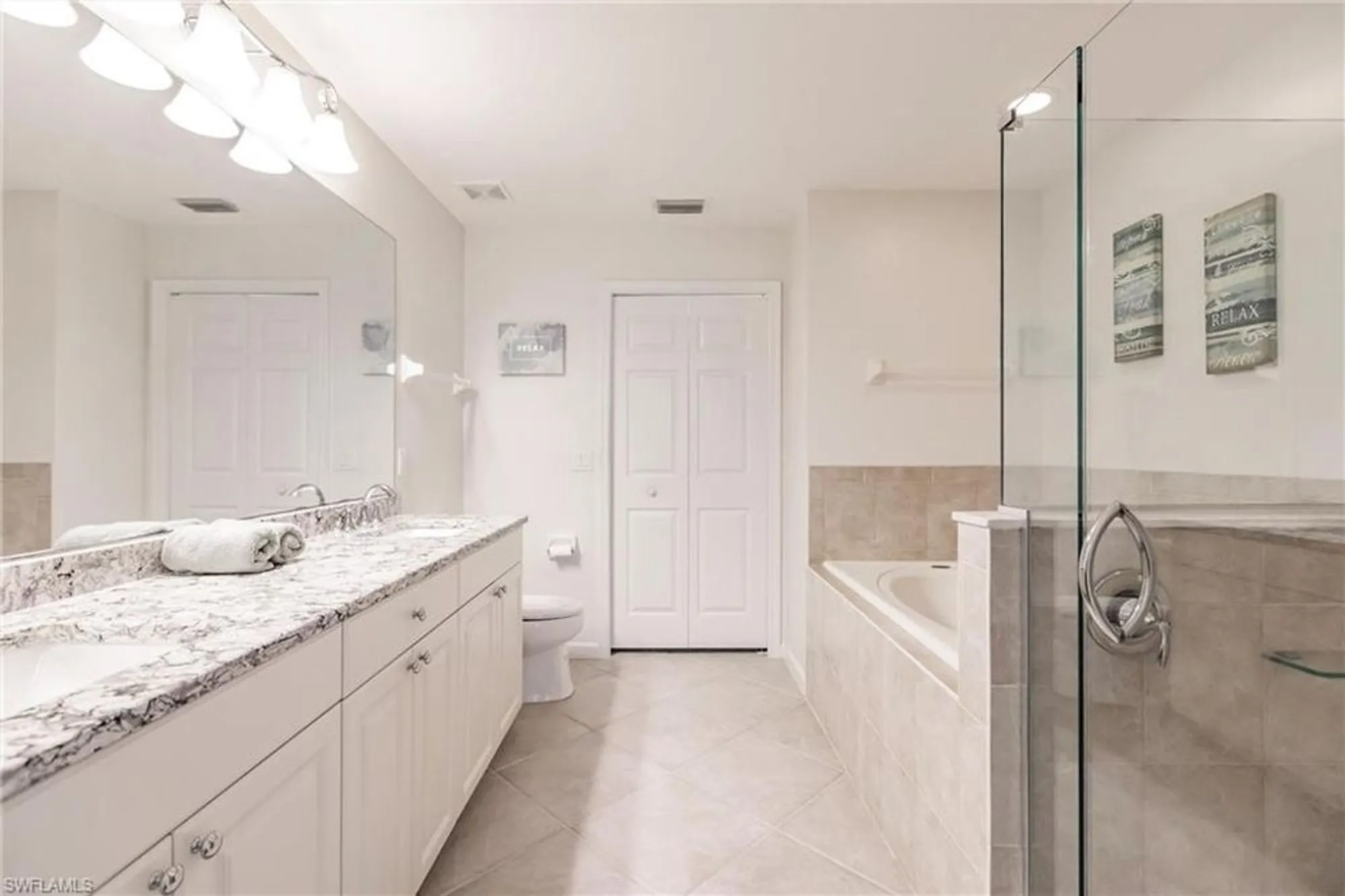 Property Slideshow image 19 of 49 | 3071 meandering way apt 101, Fort Myers, FL, 33905