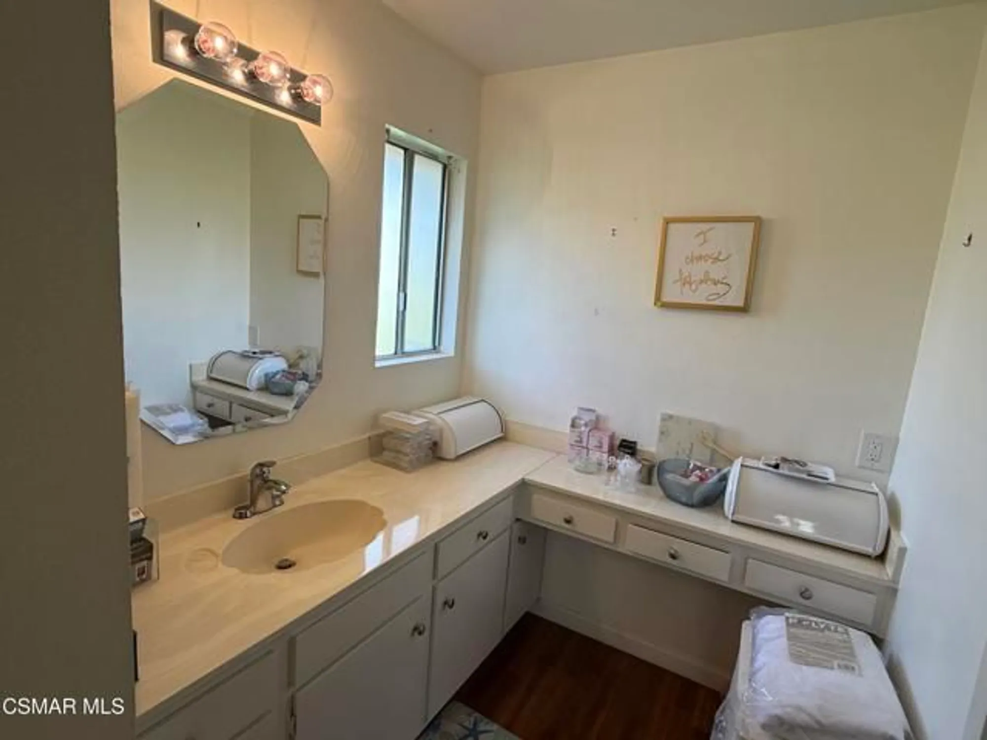 Property Slideshow image 14 of 24 | 25307 village 25, Camarillo, CA, 93012