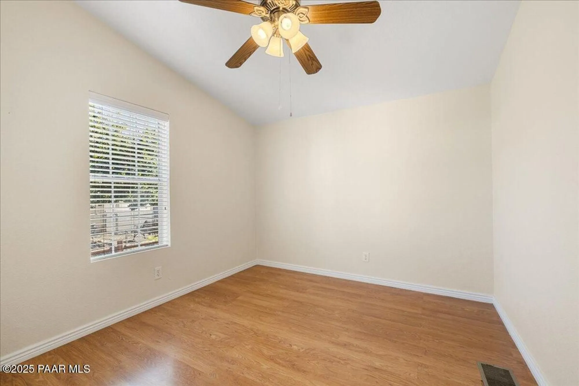 Property Slideshow image 21 of 28 | 649 n vermilion dr, Dewey-Humboldt, AZ, 86327
