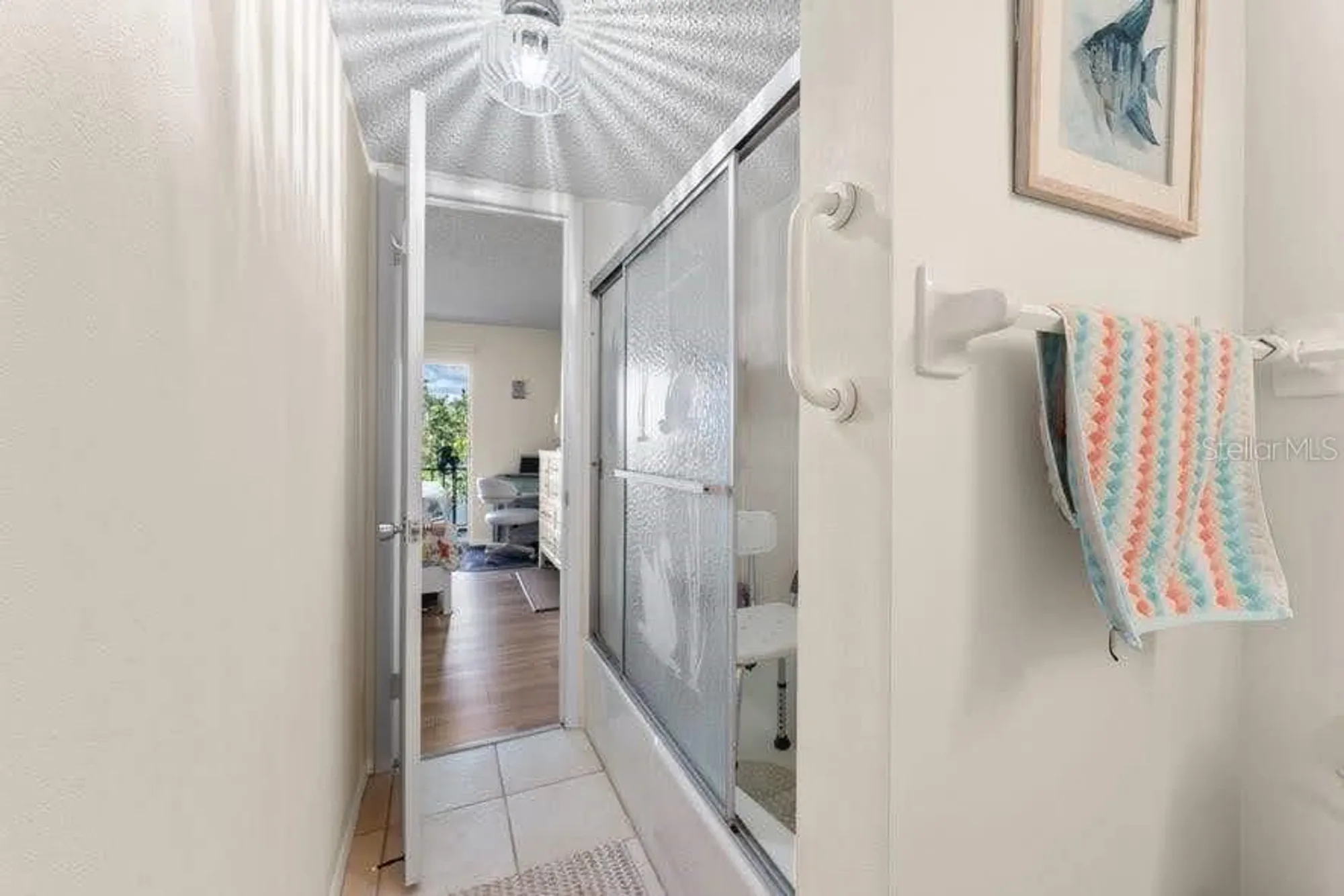 Property Slideshow image 12 of 28 | 3915 lake bayshore dr, Bradenton, FL, 34205