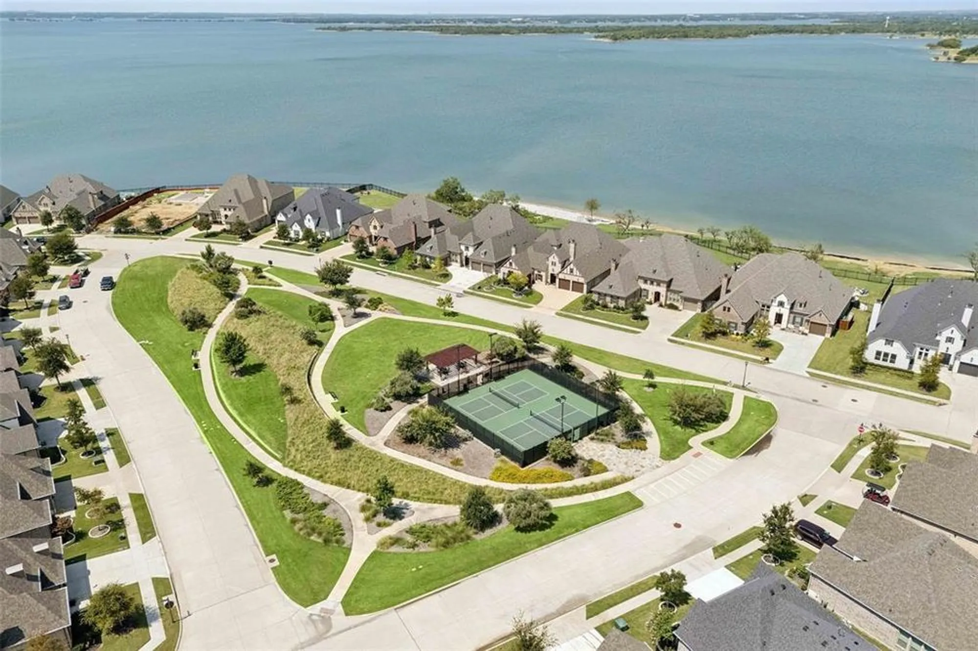 Property Slideshow image 26 of 33 | 2732 promenade, The Colony, TX, 75056