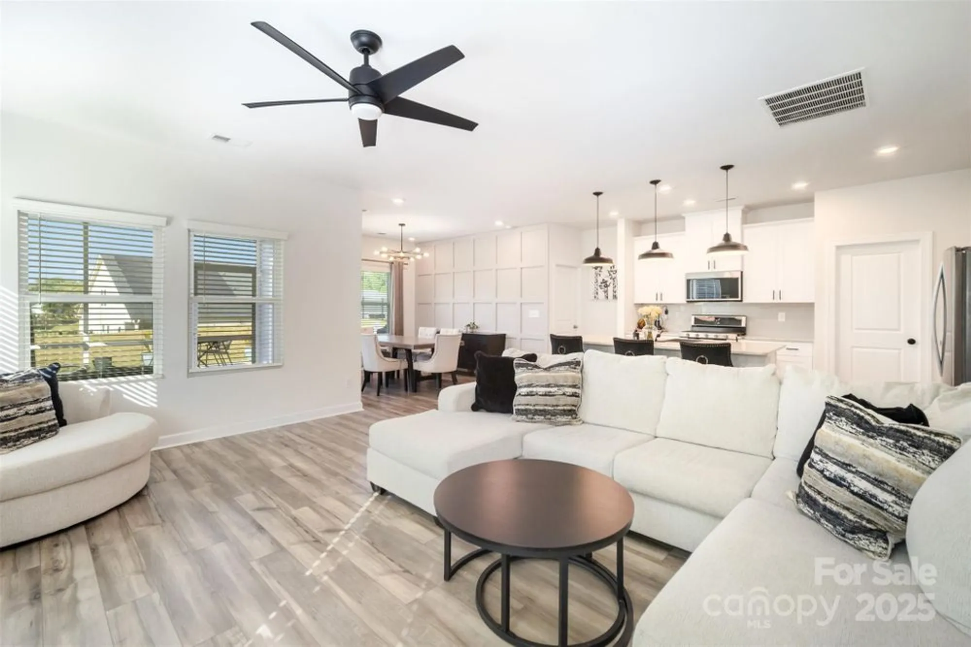 Property Slideshow image 7 of 40 | 4424 bright rd, Charlotte, NC, 28214