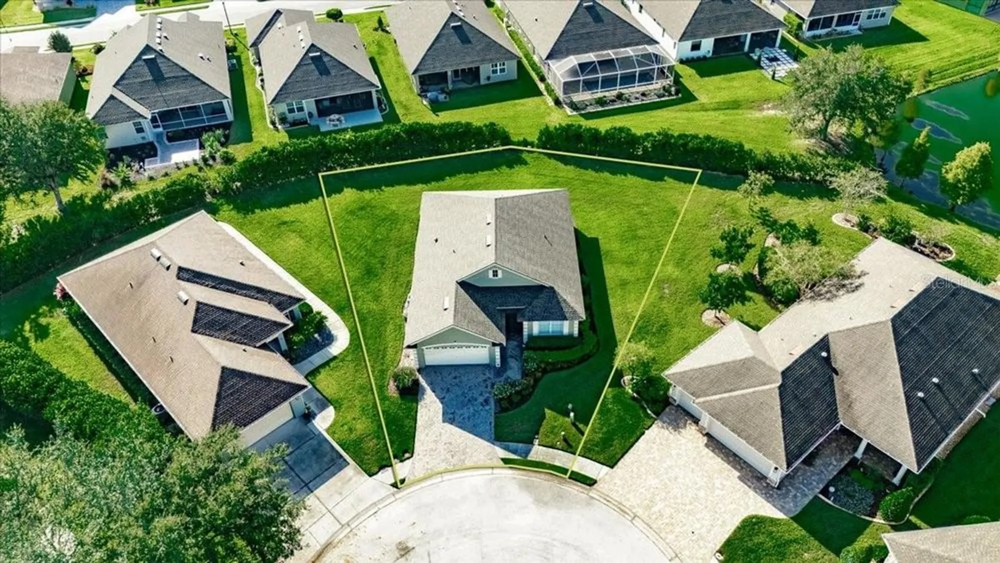 Property Slideshow image 49 of 59 | 8147 lake james dr, Lakeland, FL, 33810