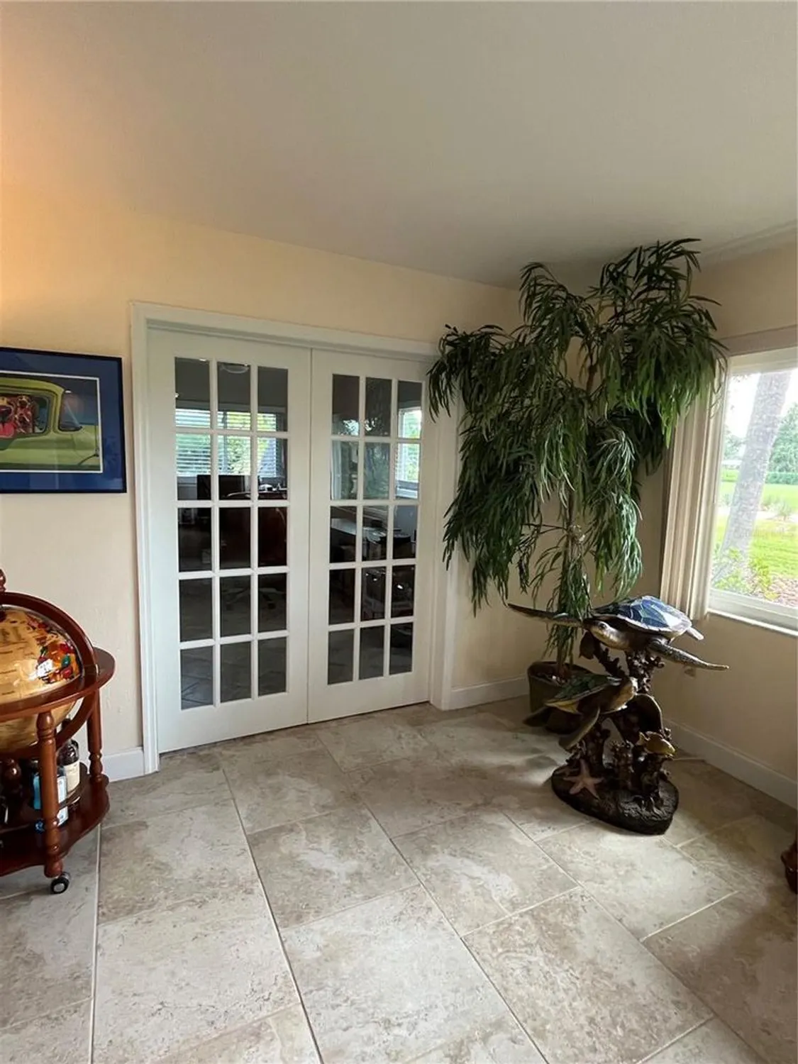 Property Slideshow image 16 of 52 | 3337 spring mill cir, Sarasota, FL, 34239