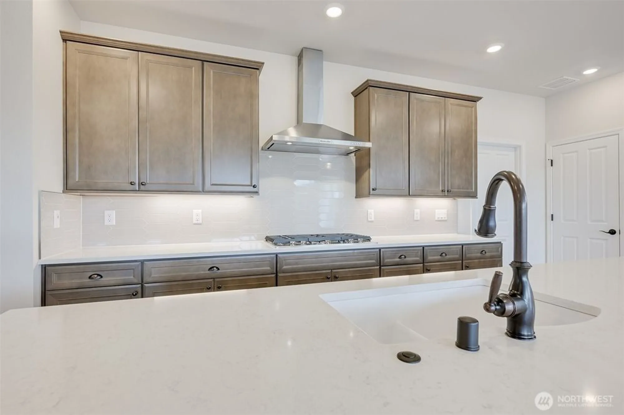 Property Slideshow image 31 of 36 | 14824 206th ave e unit e, Bonney Lake, WA, 98391