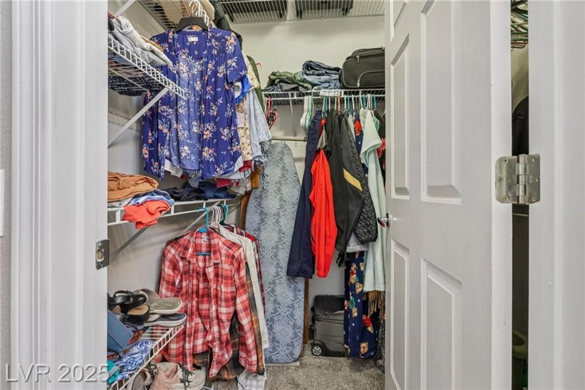 Property Slideshow image 36 of 56 | 10428 villa ridge dr, Las Vegas, NV, 89134