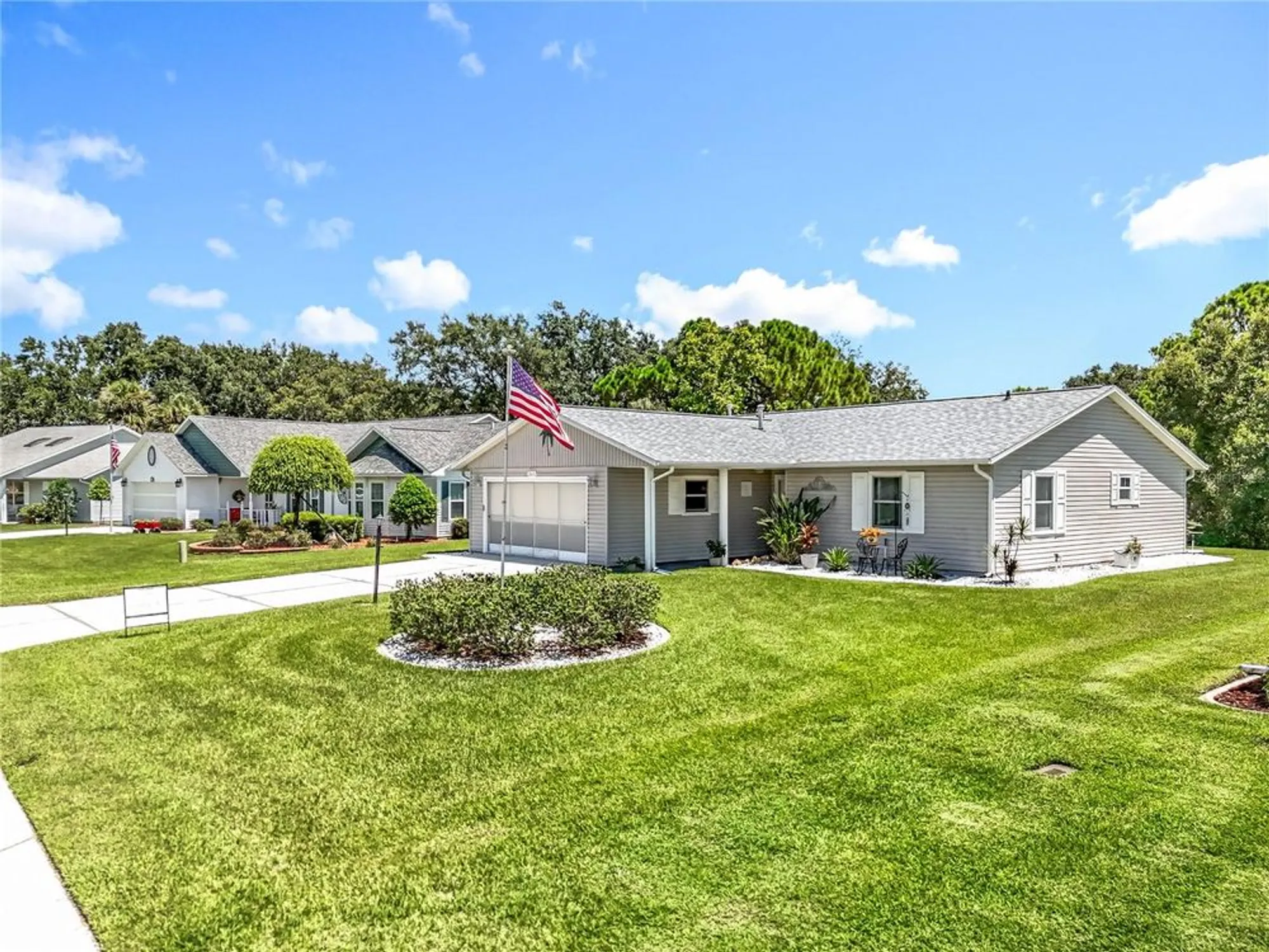 Property Slideshow image 2 of 61 | 26616 racquet cir, Leesburg, FL, 34748