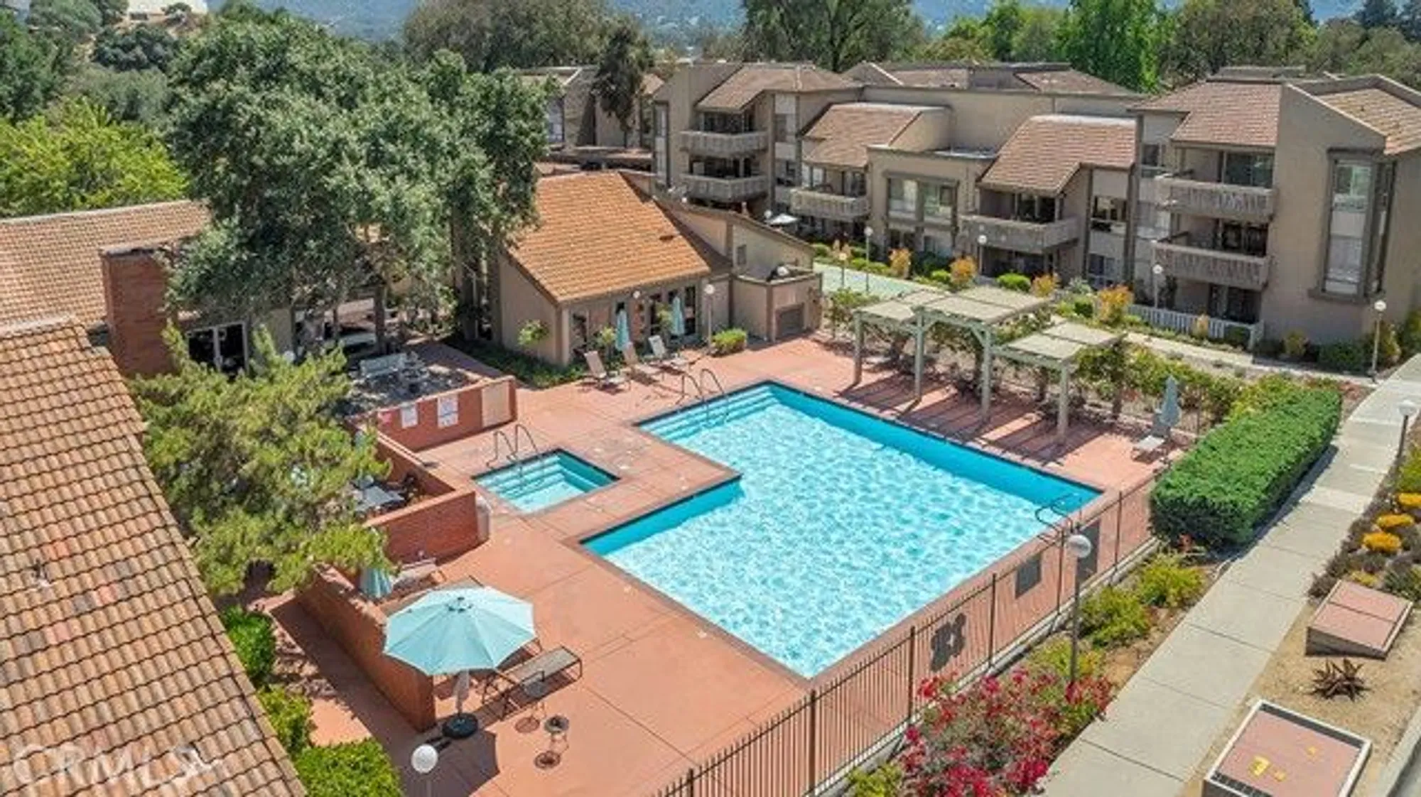 Property Slideshow image 18 of 22 | 291 sequoia ct apt 13, Thousand Oaks, CA, 91360