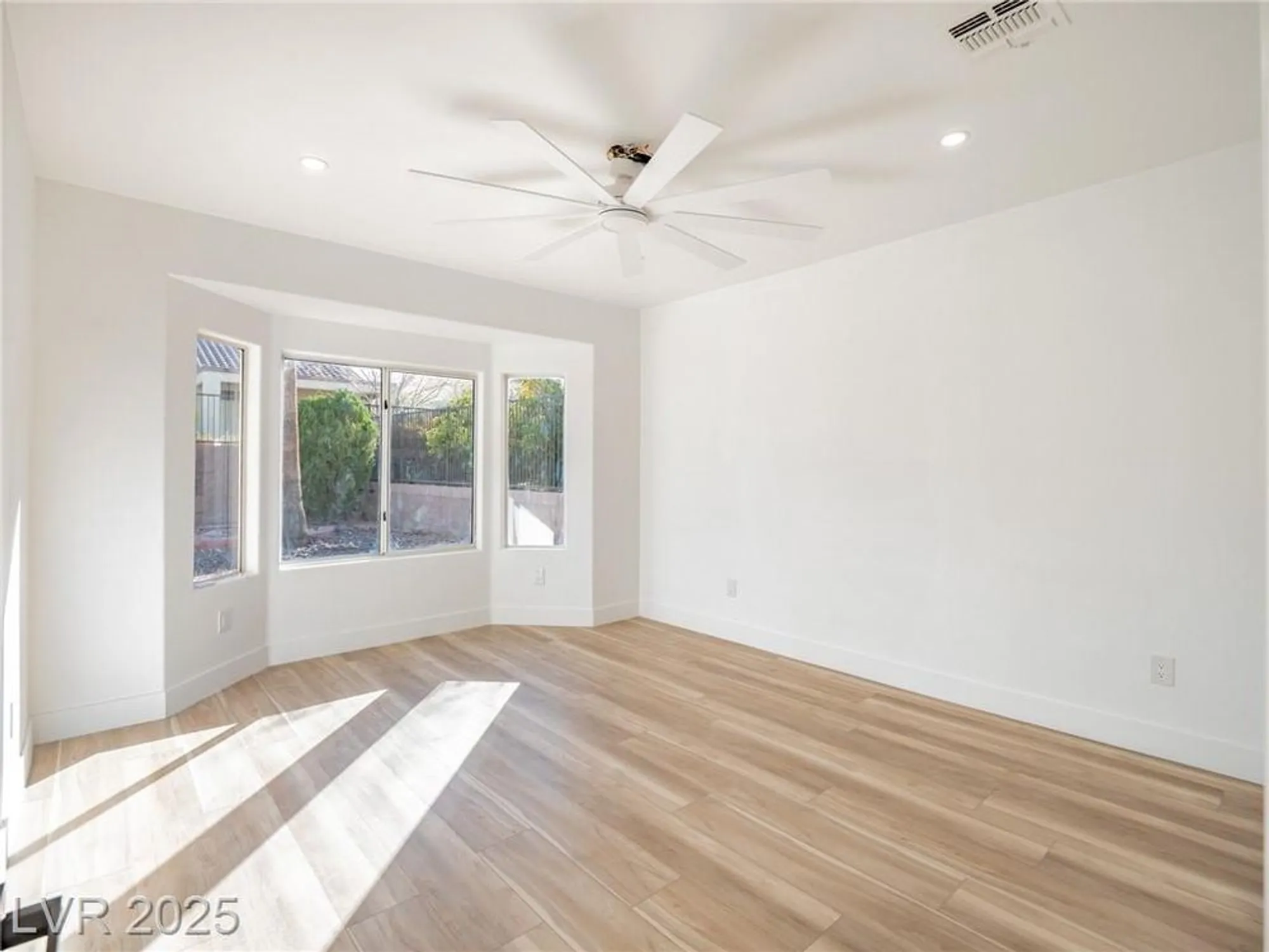 Property Slideshow image 27 of 43 | 2537 terrytown ave, Henderson, NV, 89052