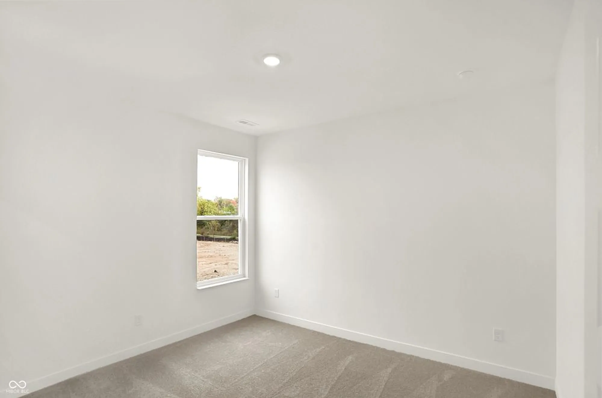 Property Slideshow image 33 of 40 | 5357 nettleton way, Avon, IN, 46123