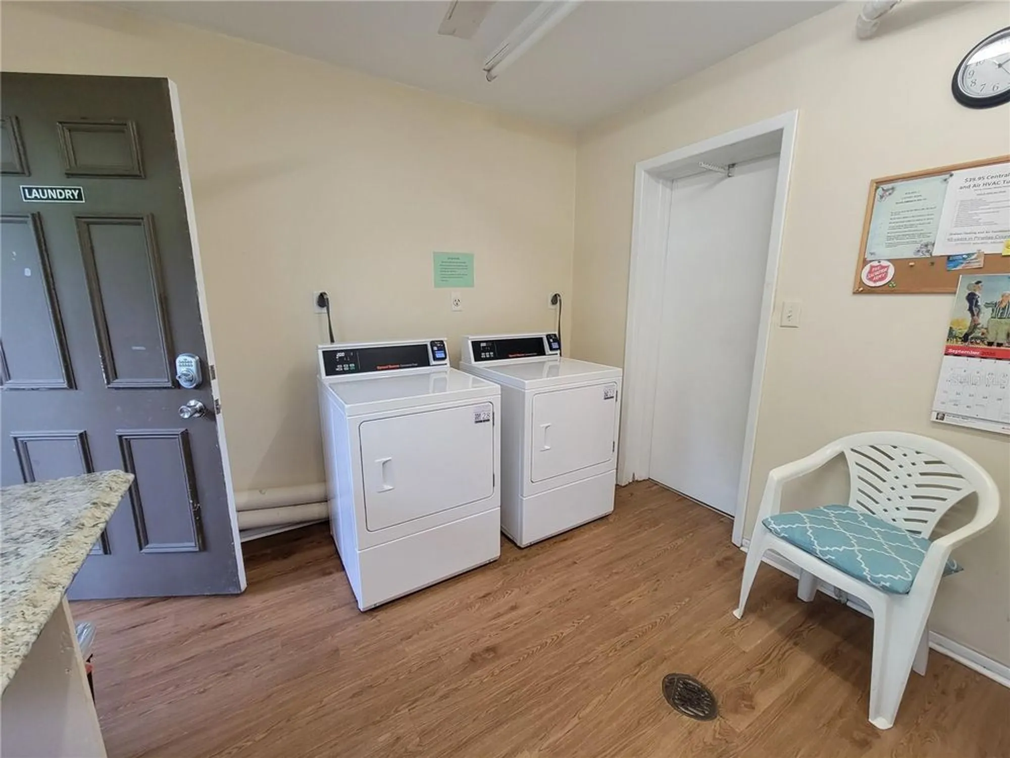 Property Slideshow image 22 of 42 | 946 virginia st 304, Dunedin, FL, 34698