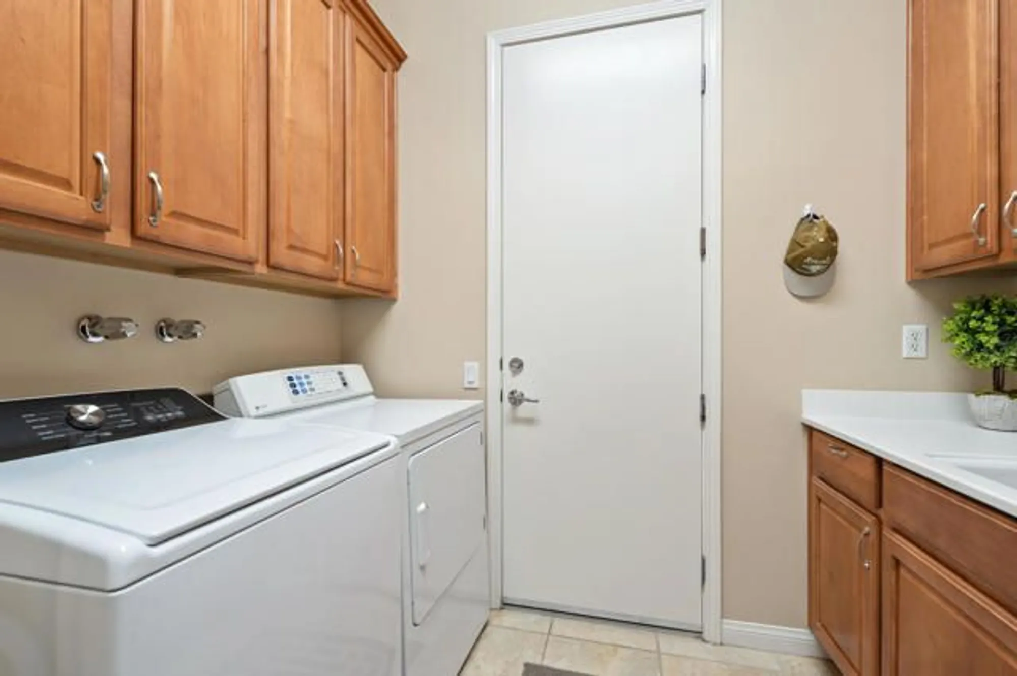 Property Slideshow image 14 of 61 | 80775 camino santa paula, Indio, CA, 92203