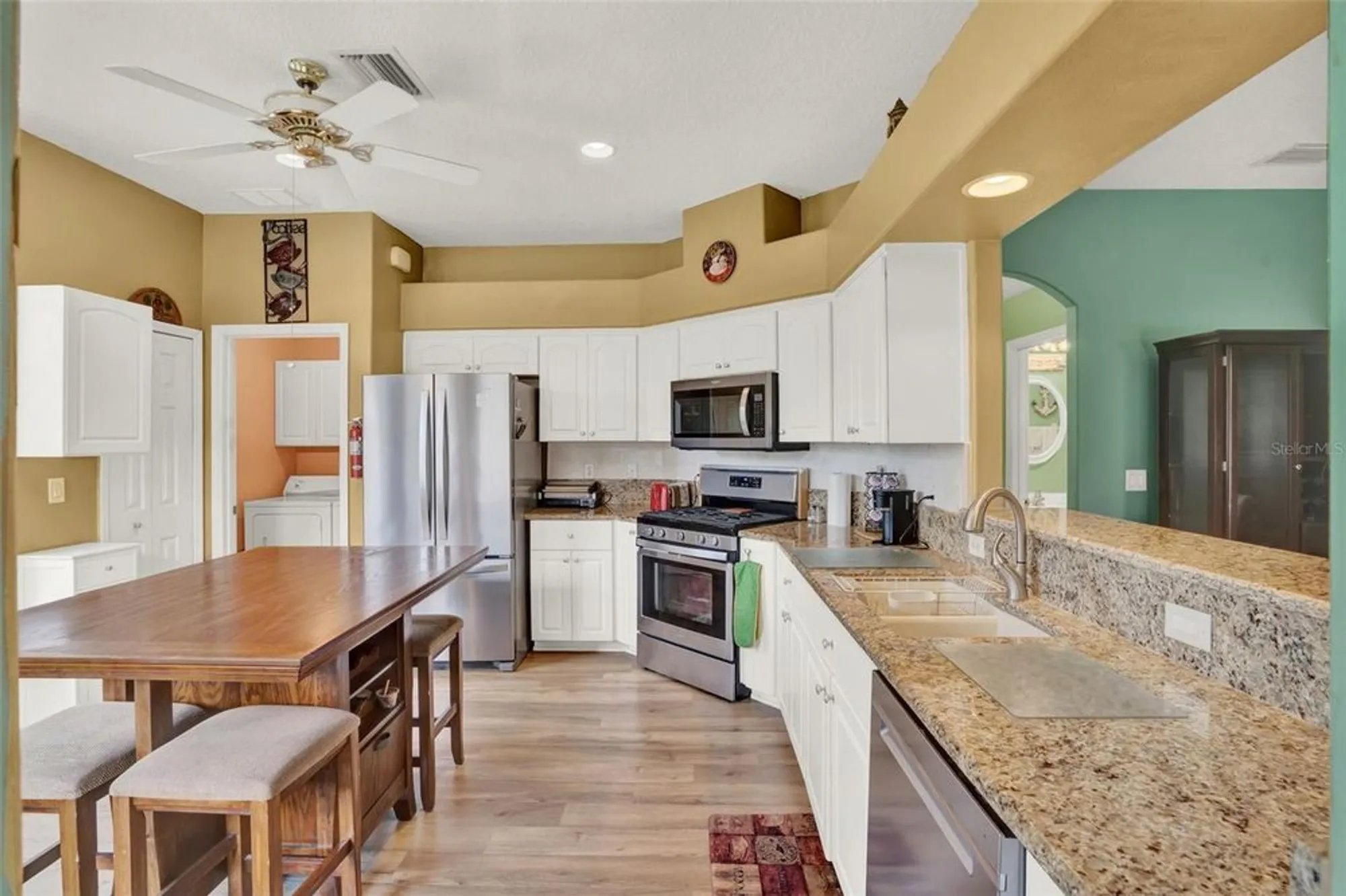 Property Slideshow image 13 of 45 | 27302 stoney brook dr, Leesburg, FL, 34748