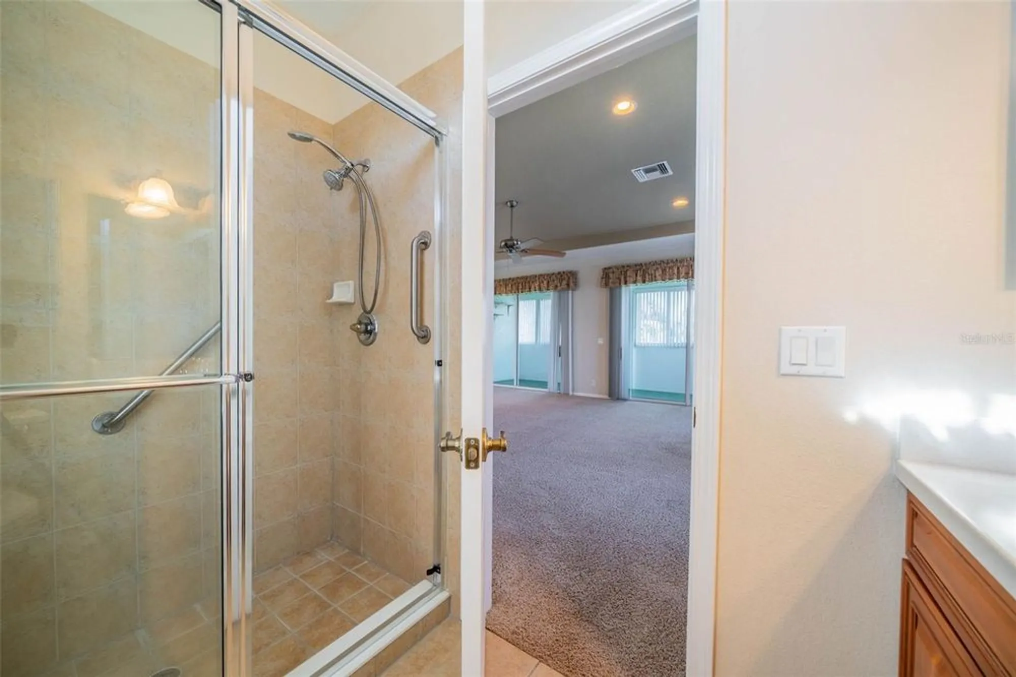 Property Slideshow image 50 of 60 | 445 noble faire dr, Sun City Center, FL, 33573