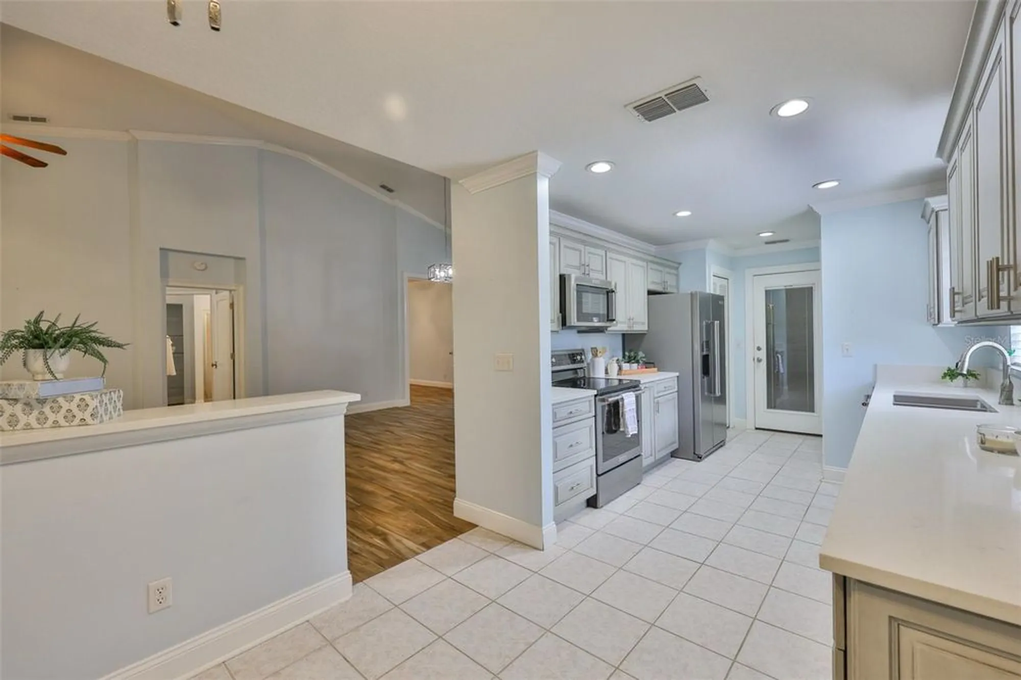 Property Slideshow image 18 of 42 | 1112 mcdaniel st # 78, Sun City Center, FL, 33573