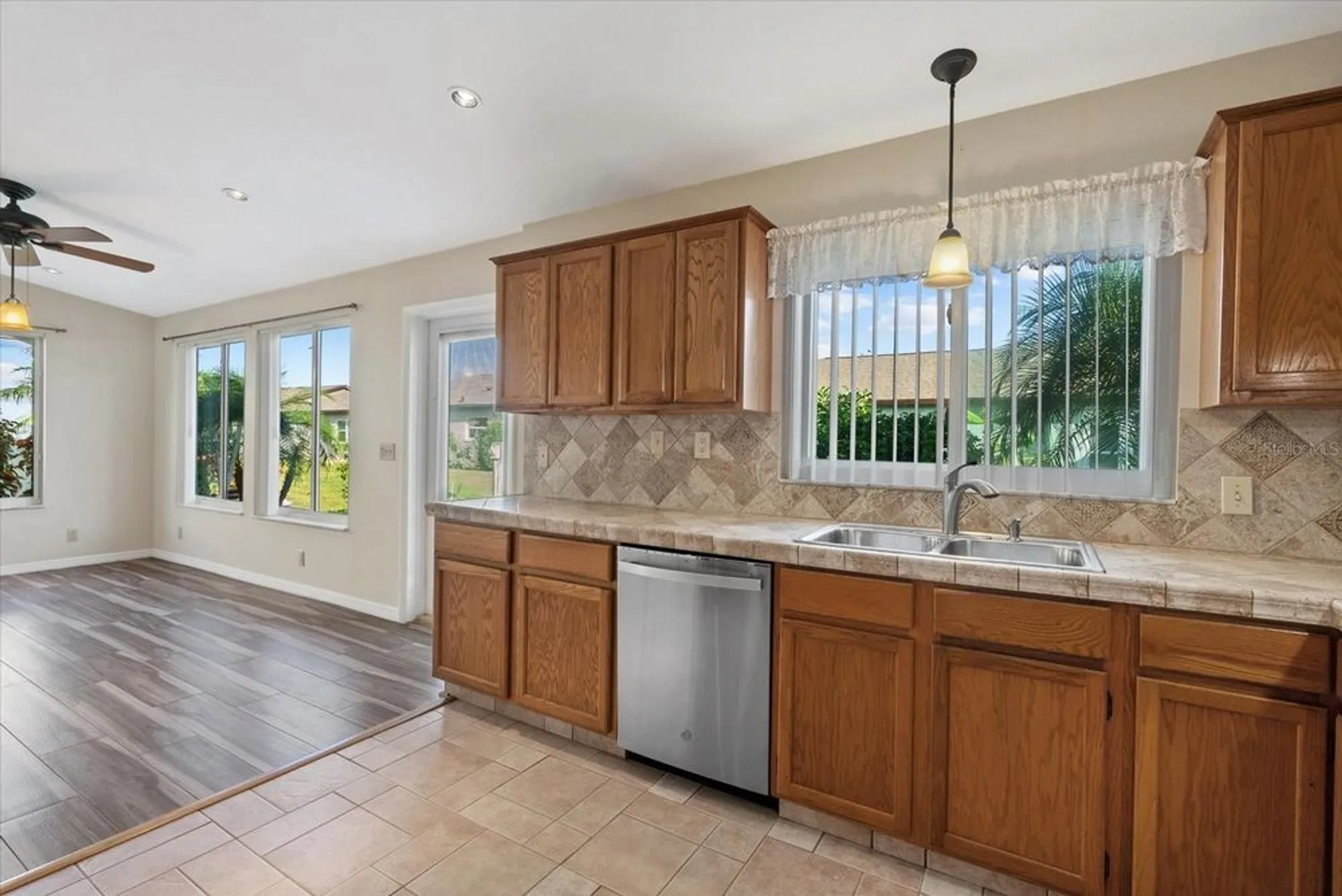 Property Slideshow image 25 of 48 | 508 foxwood blvd, Englewood, FL, 34223