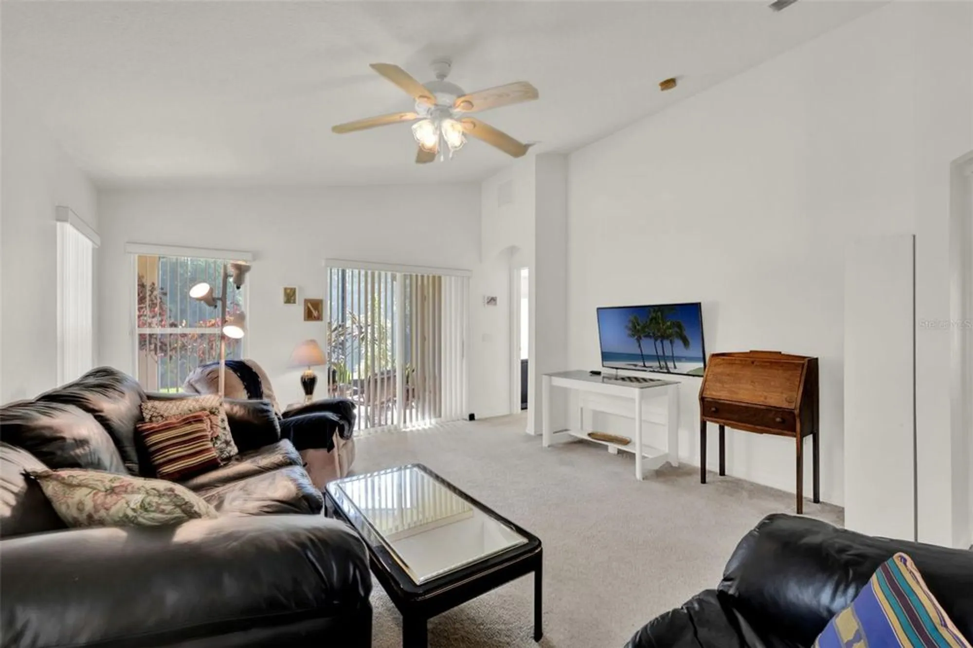 Property Slideshow image 10 of 34 | 448 grand canal dr, Kissimmee, FL, 34759