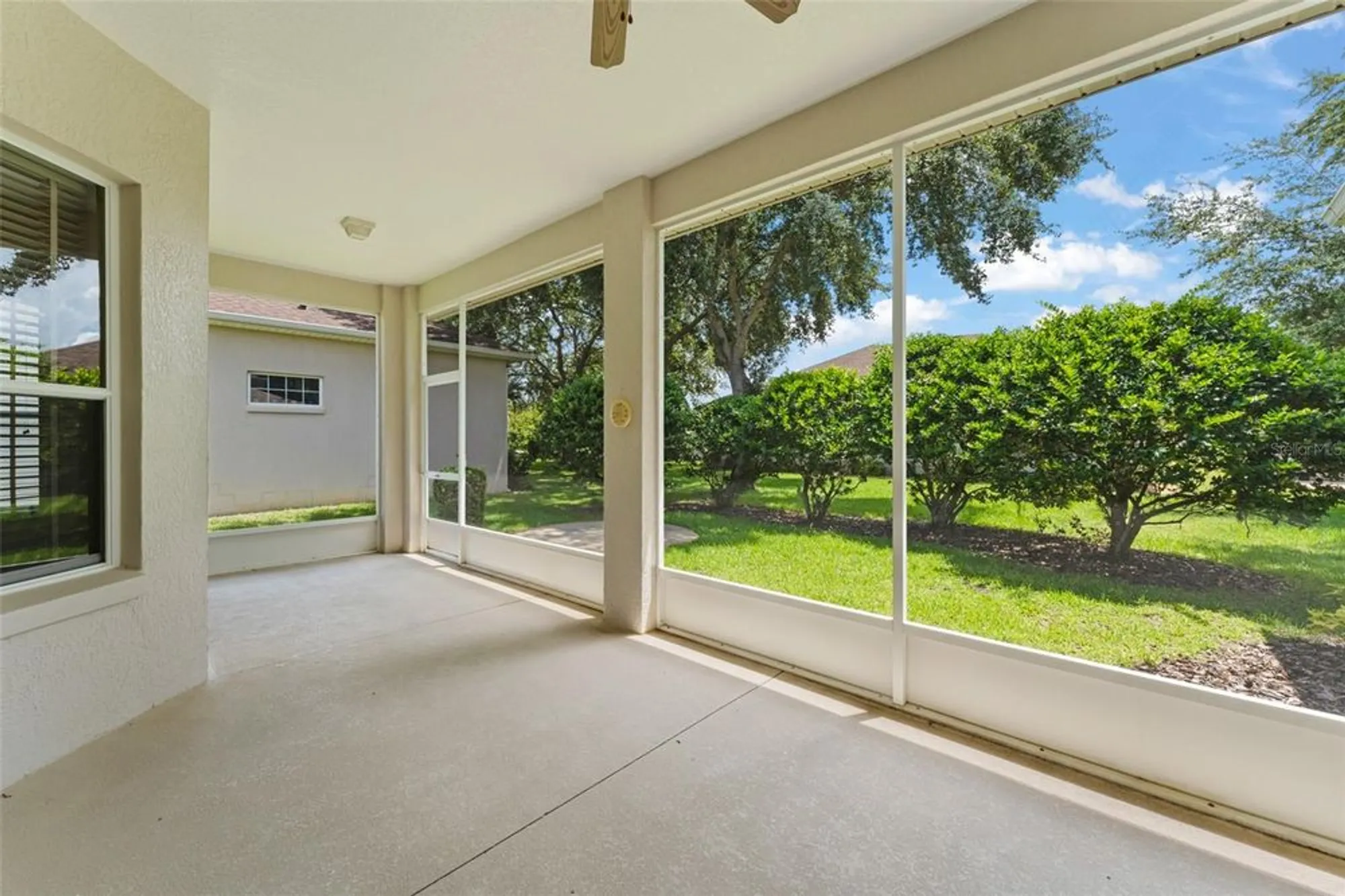 Property Slideshow image 31 of 48 | 20806 queen alexandra dr, Leesburg, FL, 34748