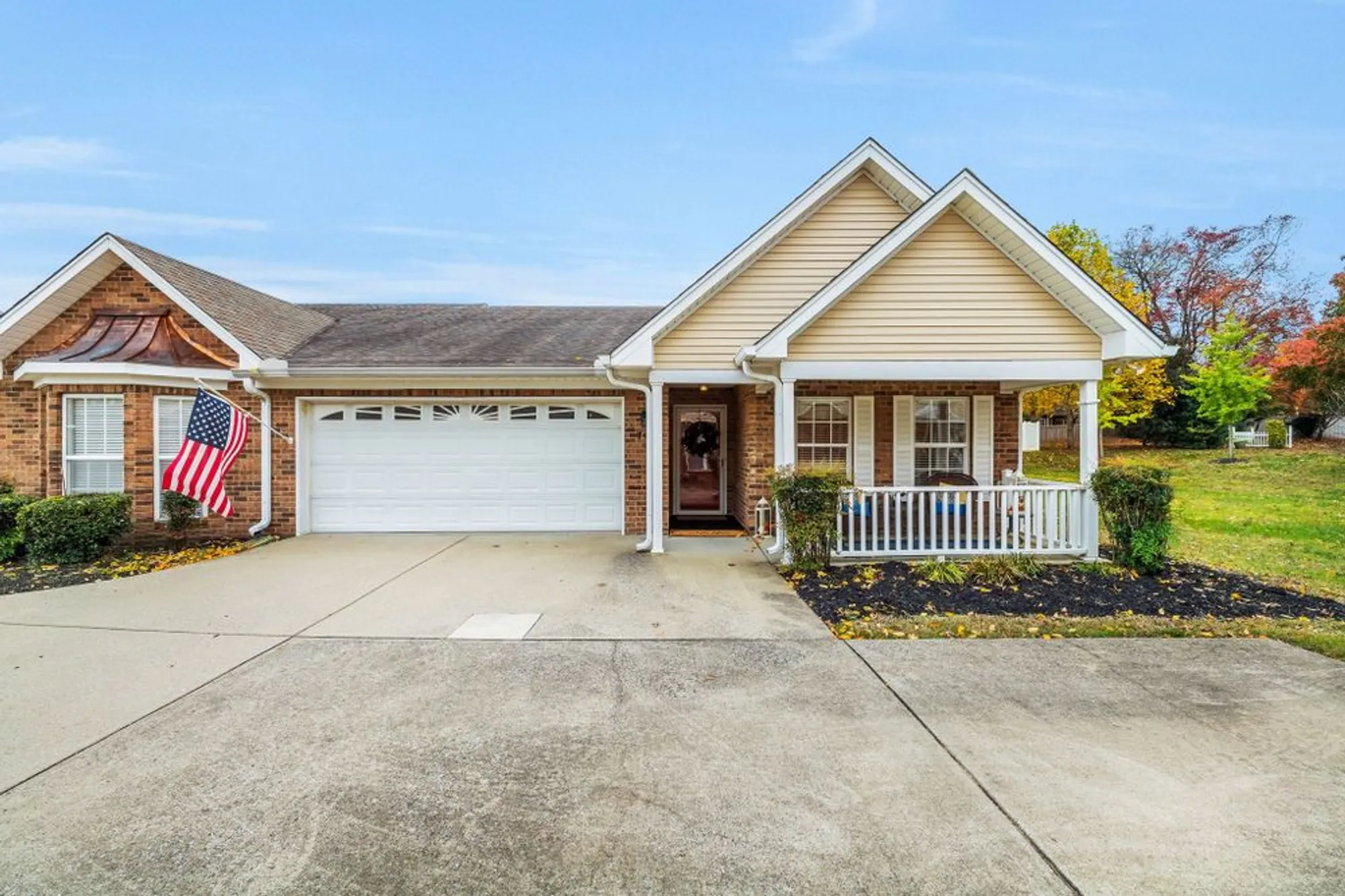 Property Slideshow image 1 of 28 | 702 forest glen cir, Murfreesboro, TN, 37128