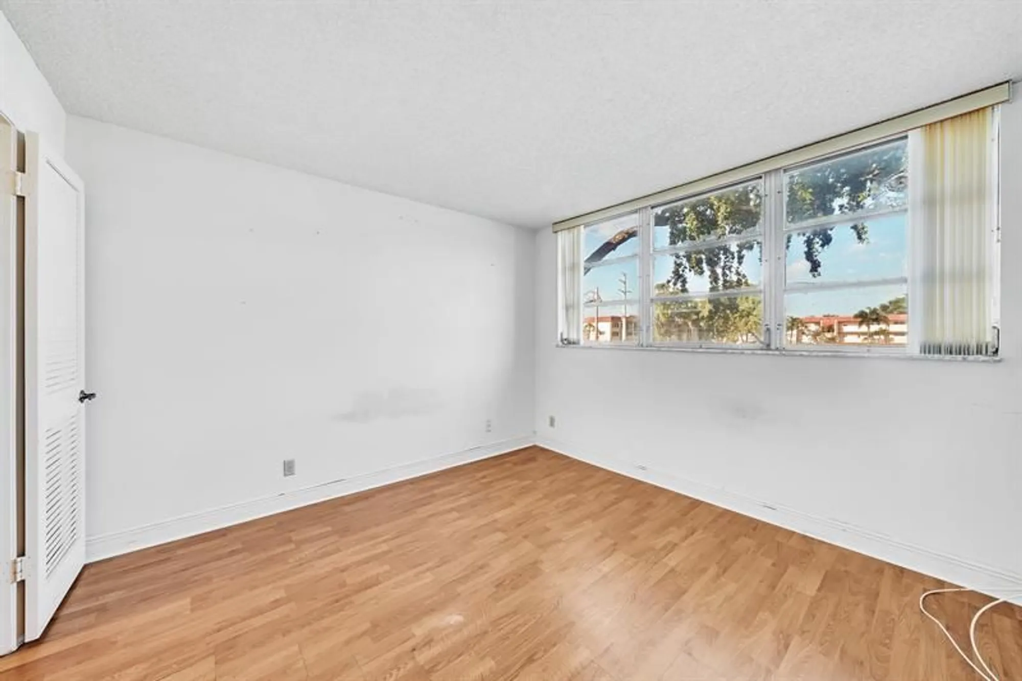 Property Slideshow image 26 of 33 | 8980 s hollybrook blvd 204, Pembroke Pines, FL, 33025