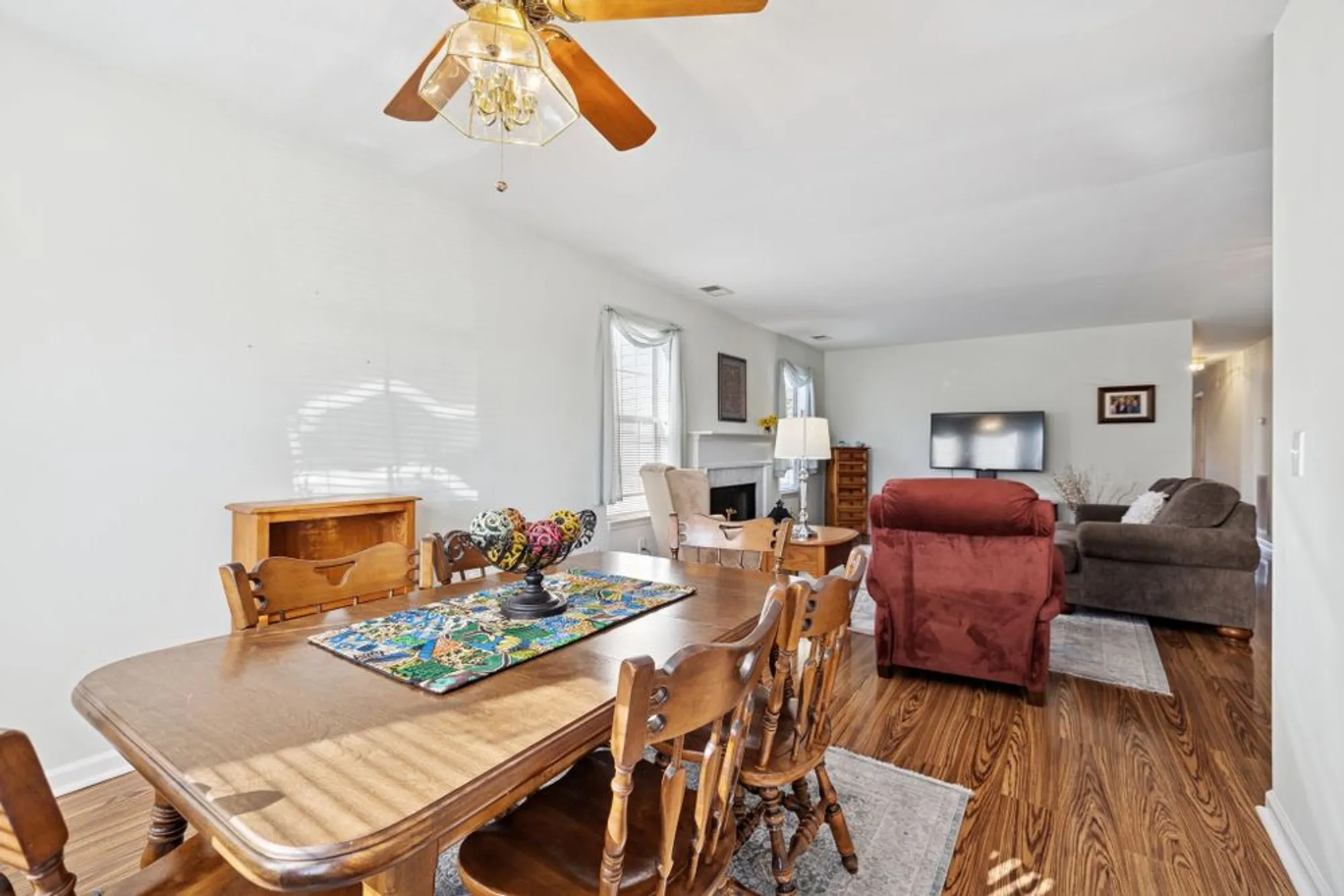 Property Slideshow image 10 of 49 | 117 newsom grn, Nashville, TN, 37221