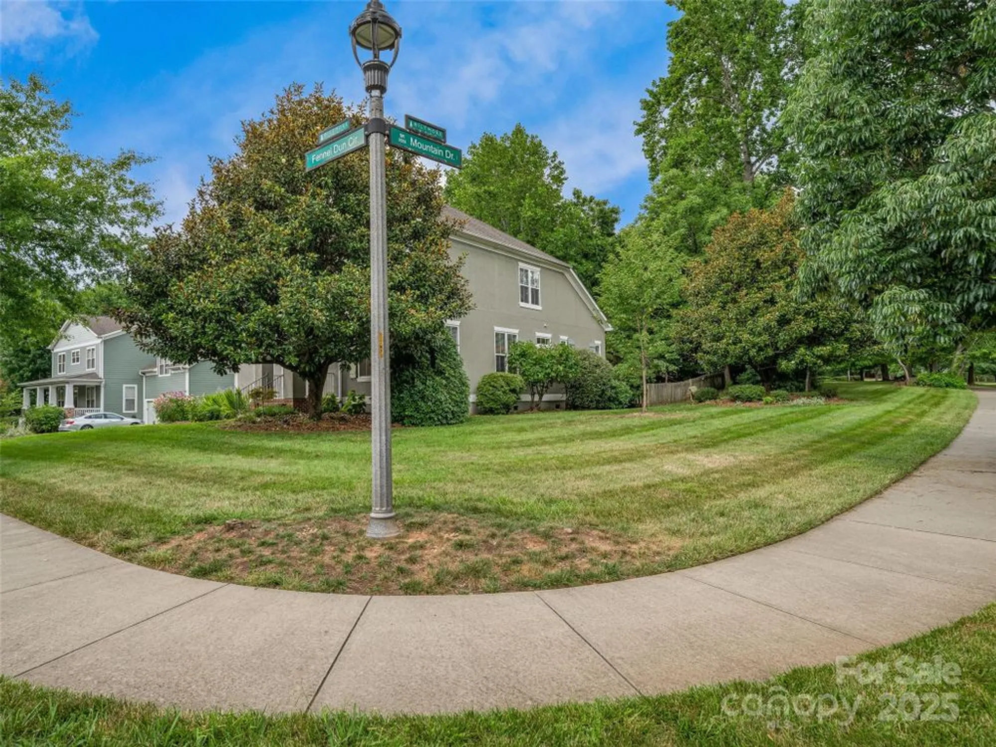 Property Slideshow image 34 of 36 | 257 fennel dun cir, Biltmore Lake, NC, 28715