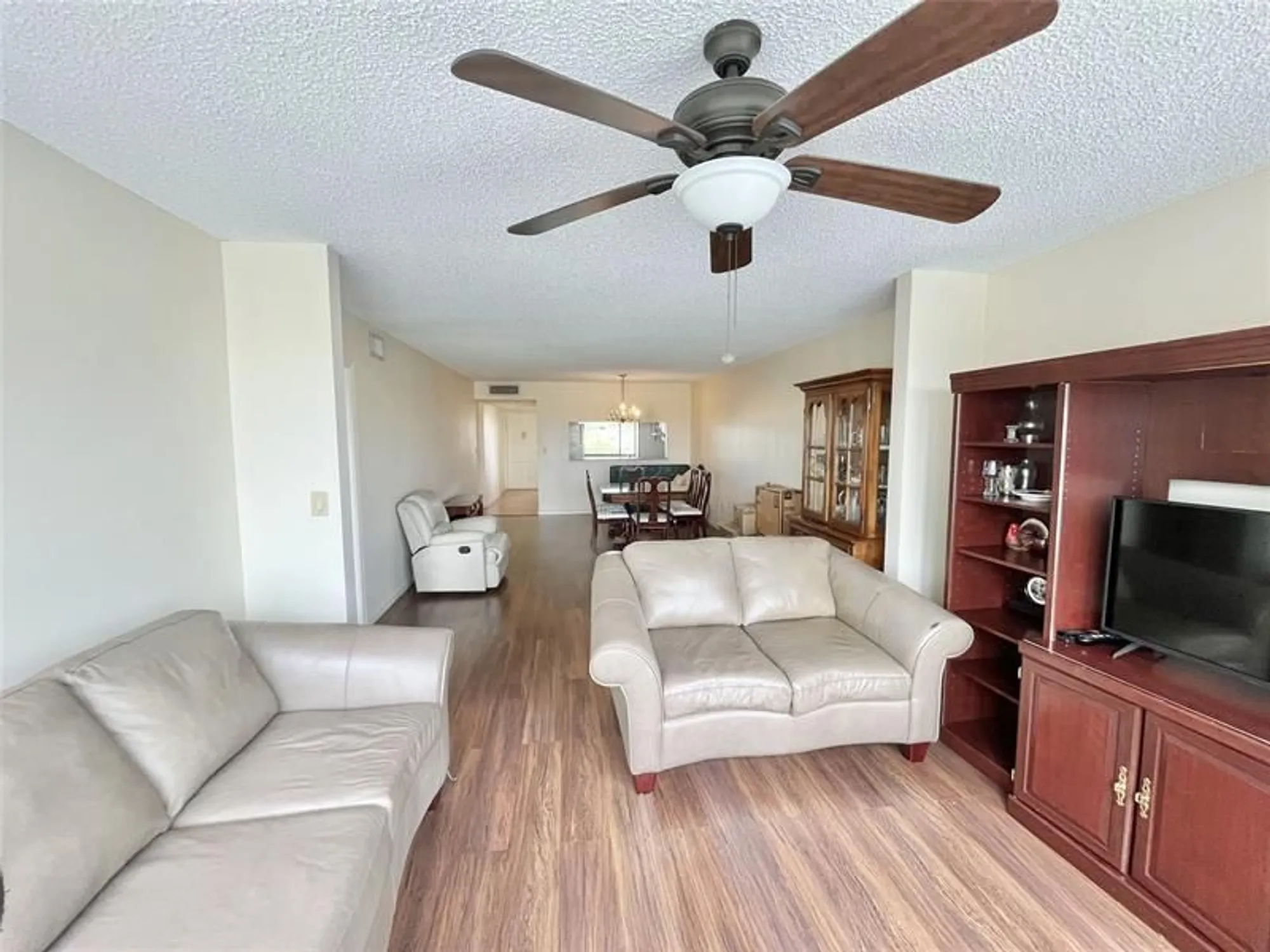 Property Slideshow image 5 of 29 | 9691 n belfort cir 305, Tamarac, FL, 33321