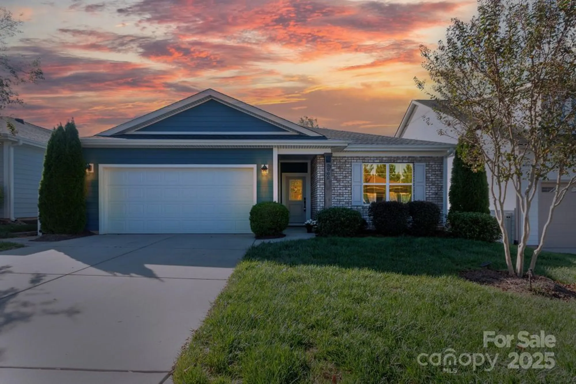 Property Slideshow image 1 of 47 | 5002 looking glass trl, Denver, NC, 28037