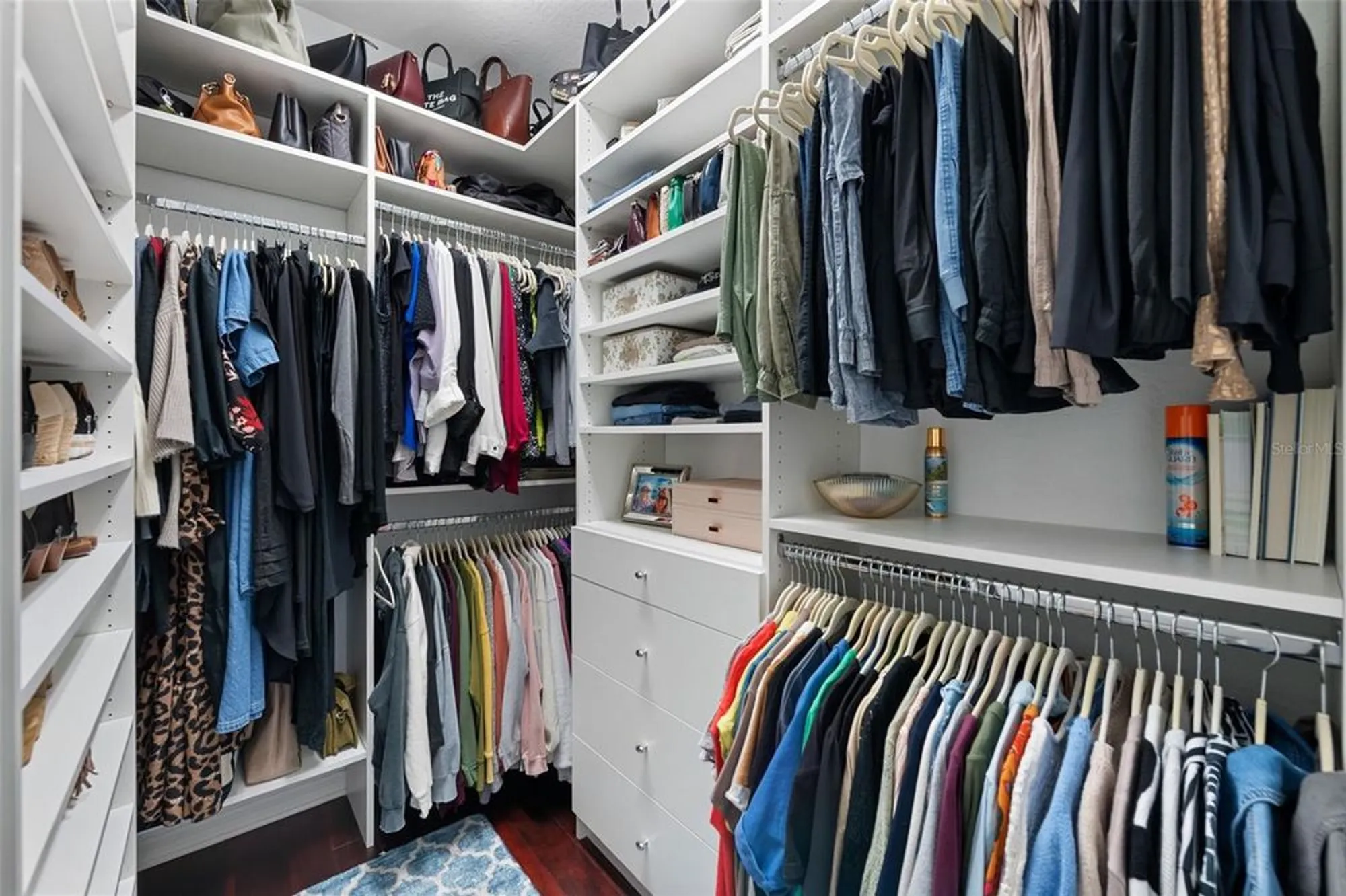 Property Slideshow image 20 of 54 | 7027 quiet creek dr, Bradenton, FL, 34212